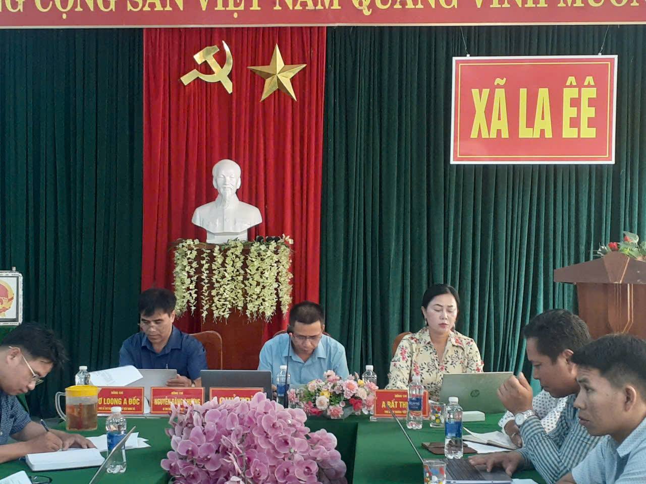 XÃ LA ÊÊ HỌP TRIỂN KHAI NỘI DUNG CHUẨN BỊ TỔNG KẾT CÔNG TÁC XÓA NHÀ TẠM, NHÀ DỘT NÁT GIAI ĐOẠN 2023 – 2025