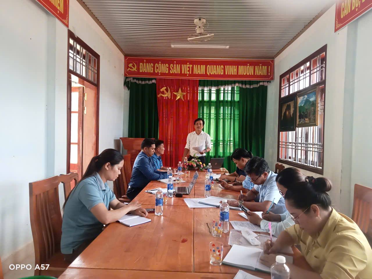 UBND XÃ LA ÊÊ LÀM VIỆC VỚI BAN GIÁM HIỆU CÁC TRƯỜNG VỀ CÔNG TÁC CHUẨN BỊ KHAI GIẢNG NĂM HỌC 2025 – 2026