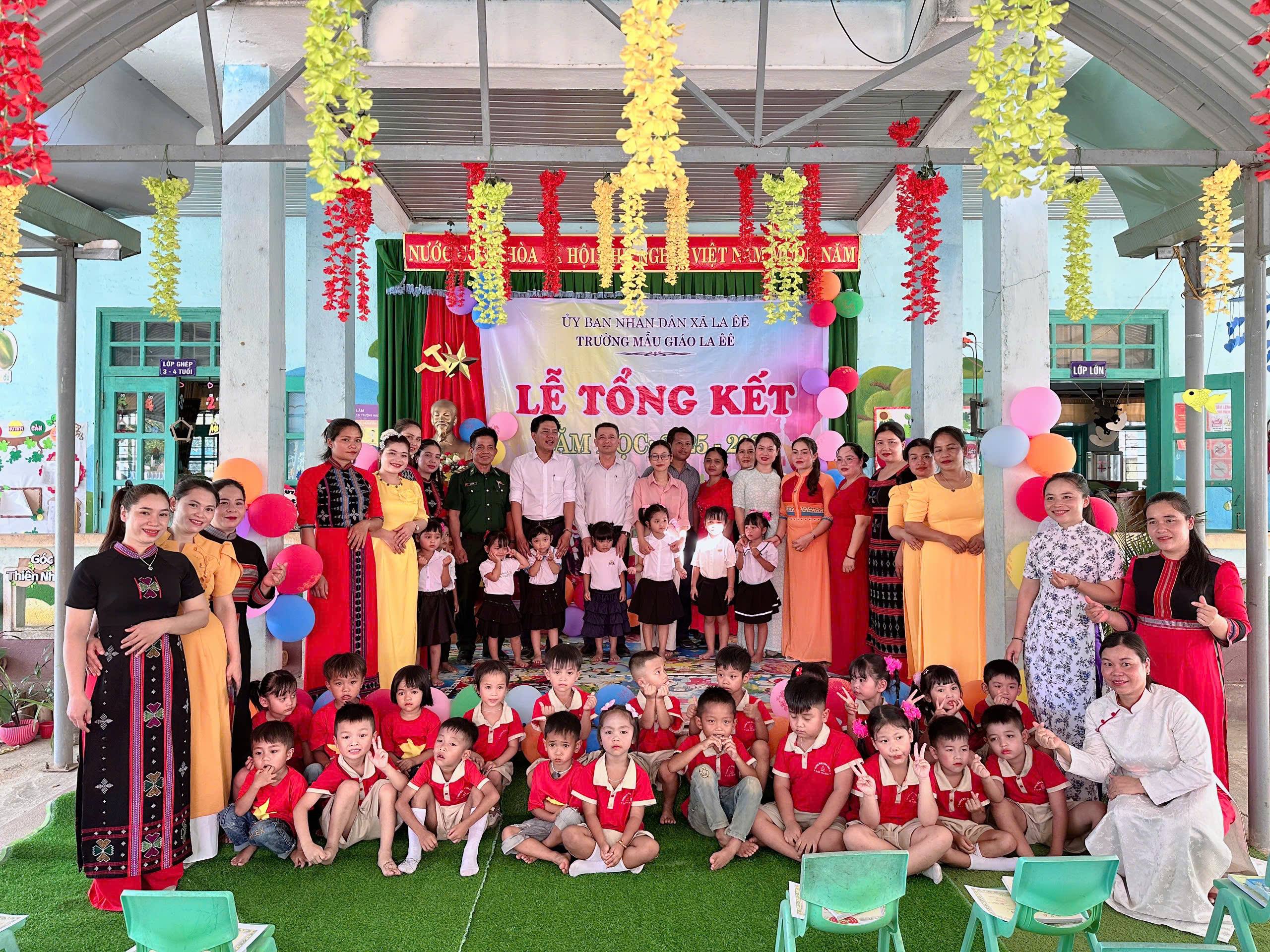 TRƯỜNG MẪU GIÁO LA ÊÊ TỔNG KẾT NĂM HỌC 2025 – 2026: NÂNG CAO CHẤT LƯỢNG CHĂM SÓC, GIÁO DỤC TRẺ
