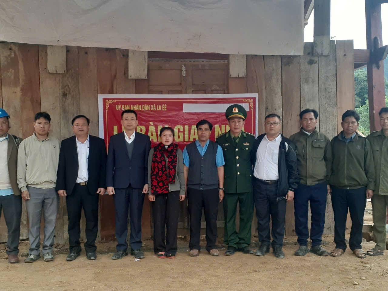 XÃ LA ÊÊ HOÀN THÀNH “CHIẾN DỊCH QUANG TRUNG”:  BÀN GIAO CĂN NHÀ CUỐI CÙNG, 51 HỘ DÂN ỔN ĐỊNH CUỘC SỐNG SAU THIÊN TAI