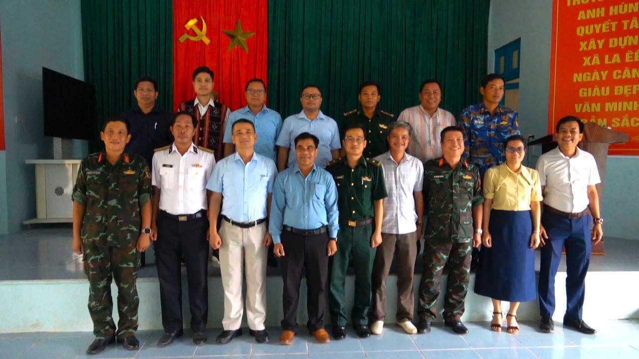 ẤM ÁP VÀ ĐẦY NGHĨA TÌNH TRONG BUỔI GẶP MẶT CÁC LỰC LƯỢNG THAM GIA XÂY DỰNG TRƯỜNG PTNT TIỂU HỌC – THCS  LA ÊÊ