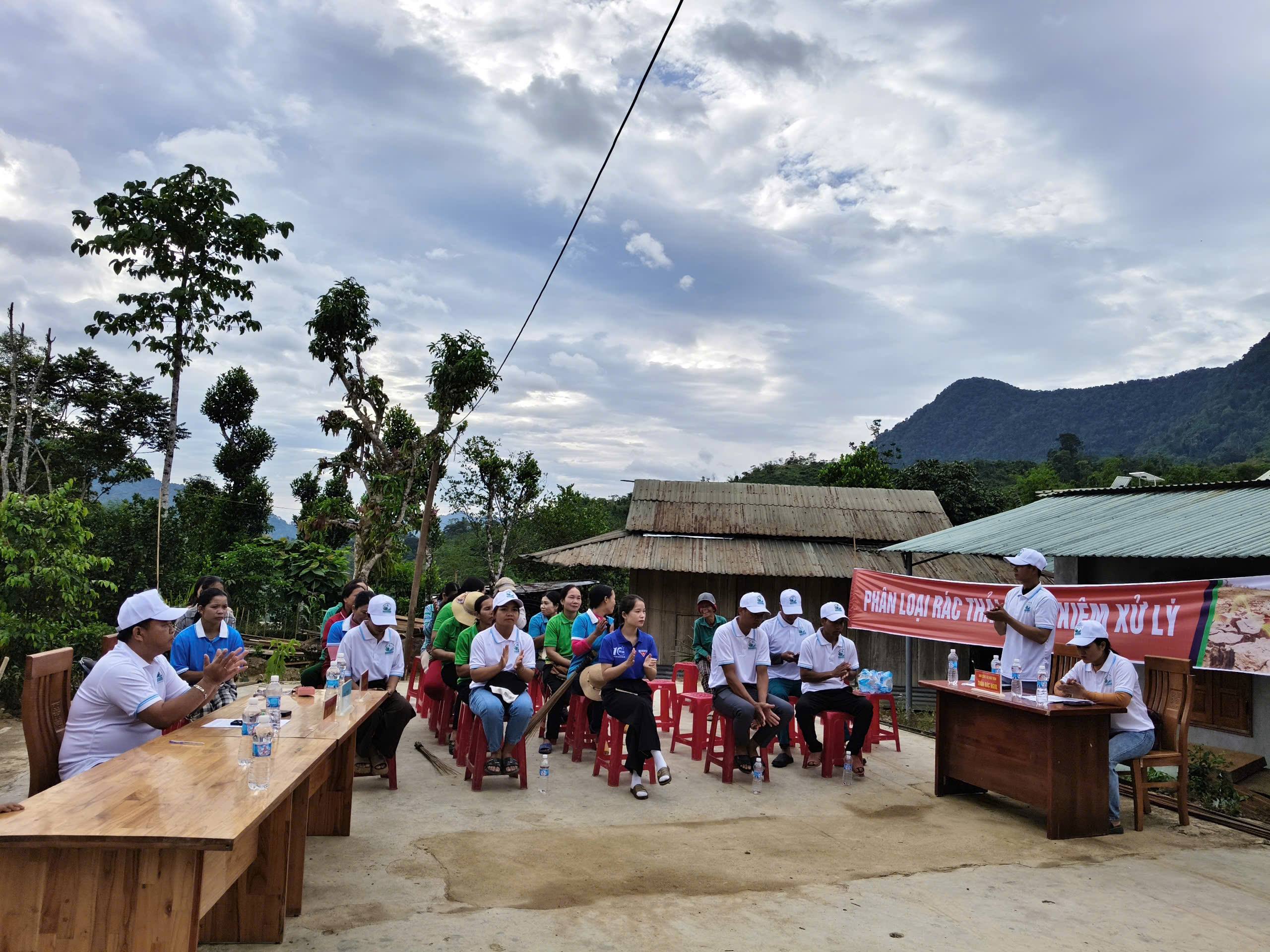 PHÁT ĐỘNG PHONG TRÀO “TOÀN DÂN CHUNG TAY  BẢO VỆ MÔI TRƯỜNG, VÌ MỘT XÃ LA ÊÊ XANH - SẠCH - ĐẸP”   GIAI ĐOẠN 2026-2030