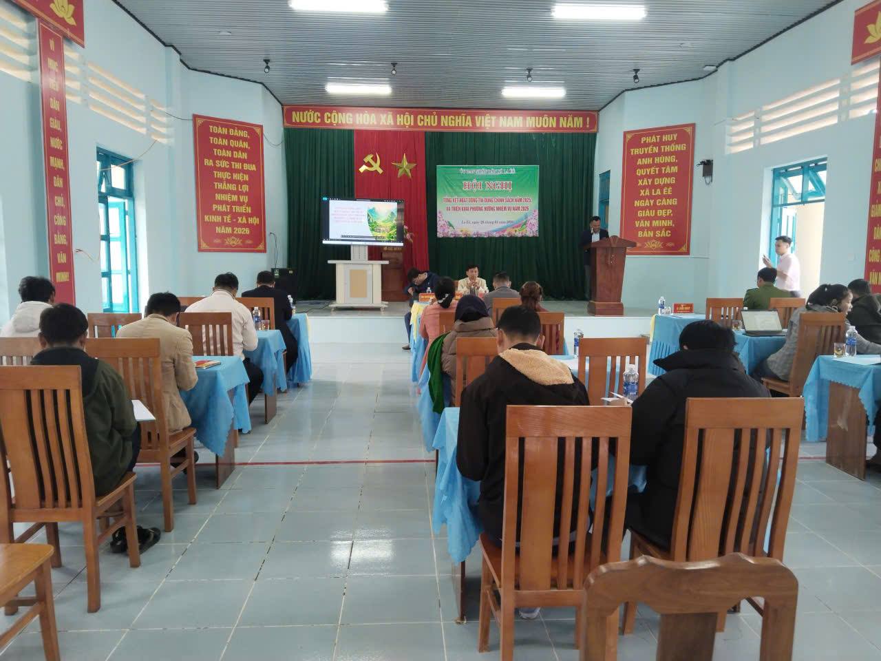UBND XÃ LA ÊÊ TỔ CHỨC HỘI NGHỊ TỔNG KẾT HOẠT ĐỘNG TÍN DỤNG CHÍNH SÁCH NĂM 2025 VÀ TRIỂN KHAI PHƯƠNG HƯỚNG, NHIỆM VỤ NĂM 2026