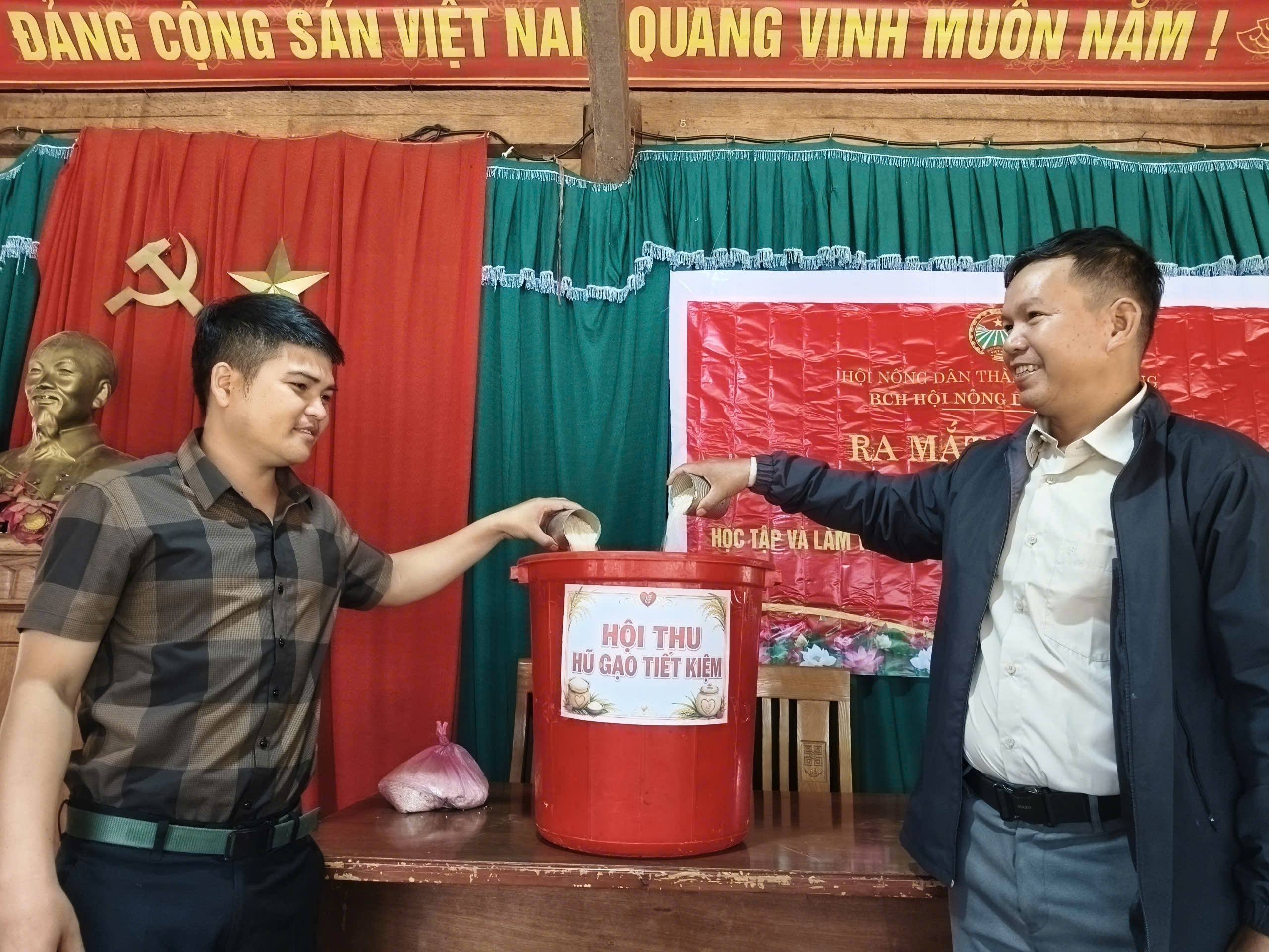 HỘI NÔNG DÂN XÃ LA ÊÊ RA MẮT MÔ HÌNH HŨ GẠO TIẾT KIỆM NĂM 2026 – LAN TỎA TINH THẦN ĐOÀN KẾT, NHÂN ÁI TRONG CỘNG ĐỒNG