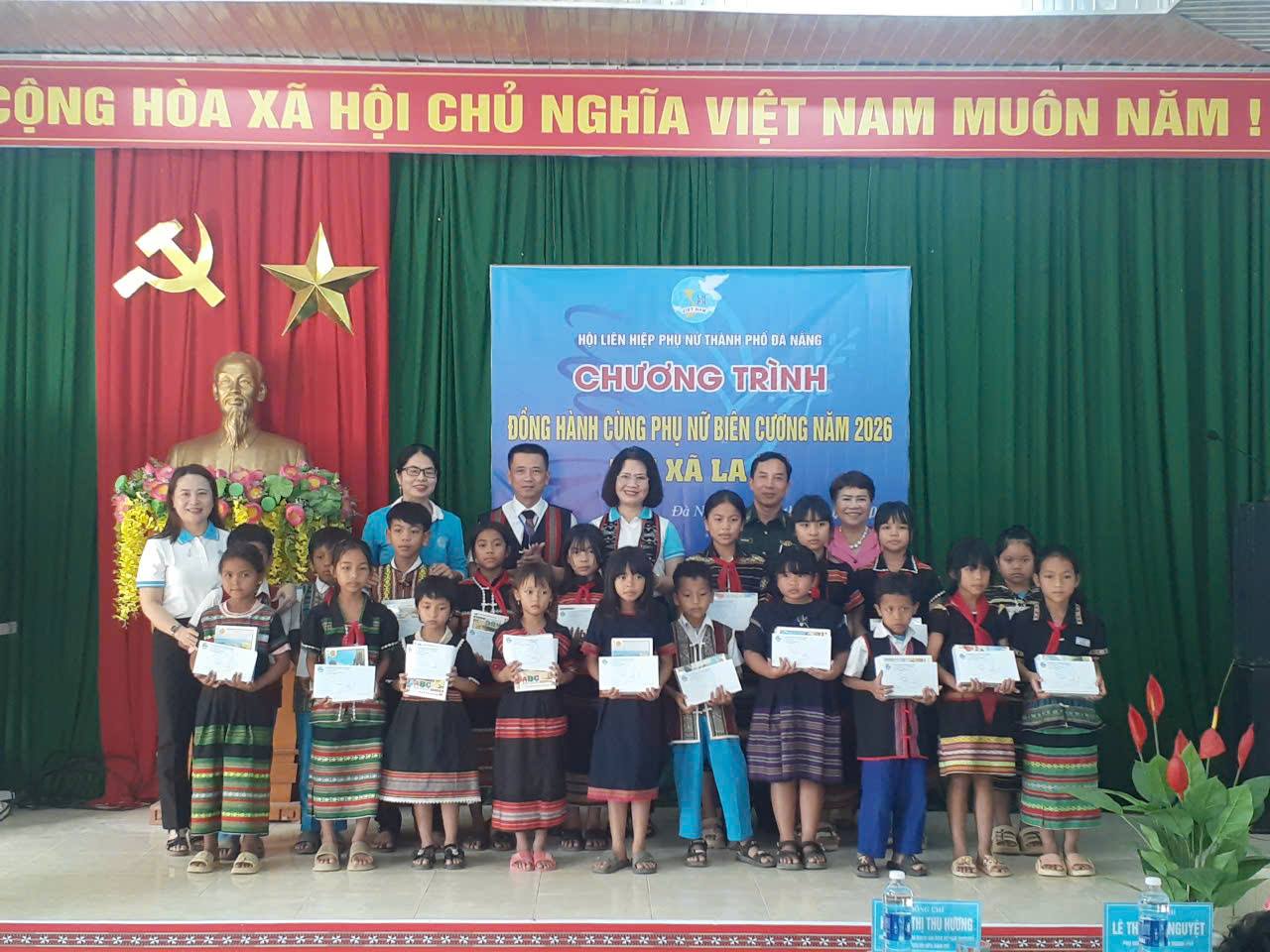 TĂNG CƯỜNG HỖ TRỢ PHỤ NỮ BIÊN CƯƠNG: NHIỀU HOẠT ĐỘNG Ý NGHĨA TẠI XÃ LA ÊÊ