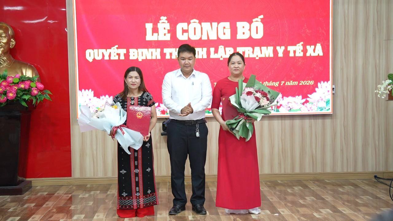 Trà Tập công bố quyết định thành lập Trạm Y tế xã trực thuộc UBND xã