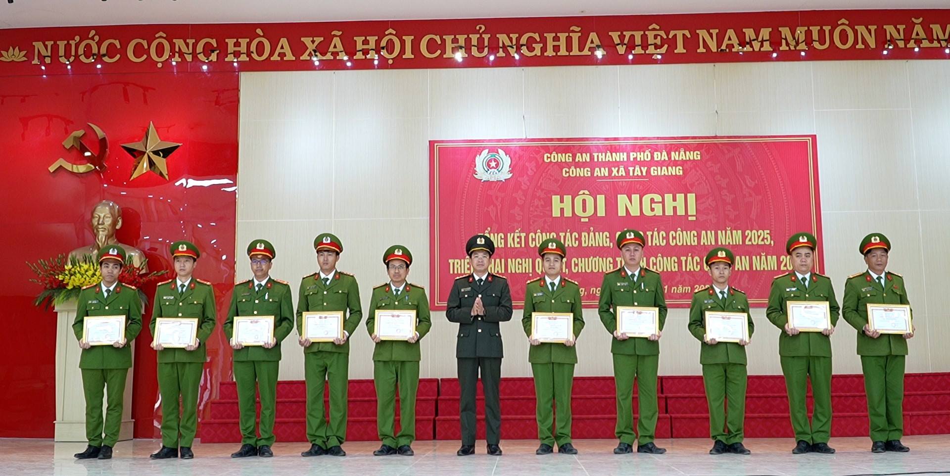 Xã Tây Giang Hội nghị công tác đảng, công tác công an năm 2025, triển khai nhiệm vụ năm 2026