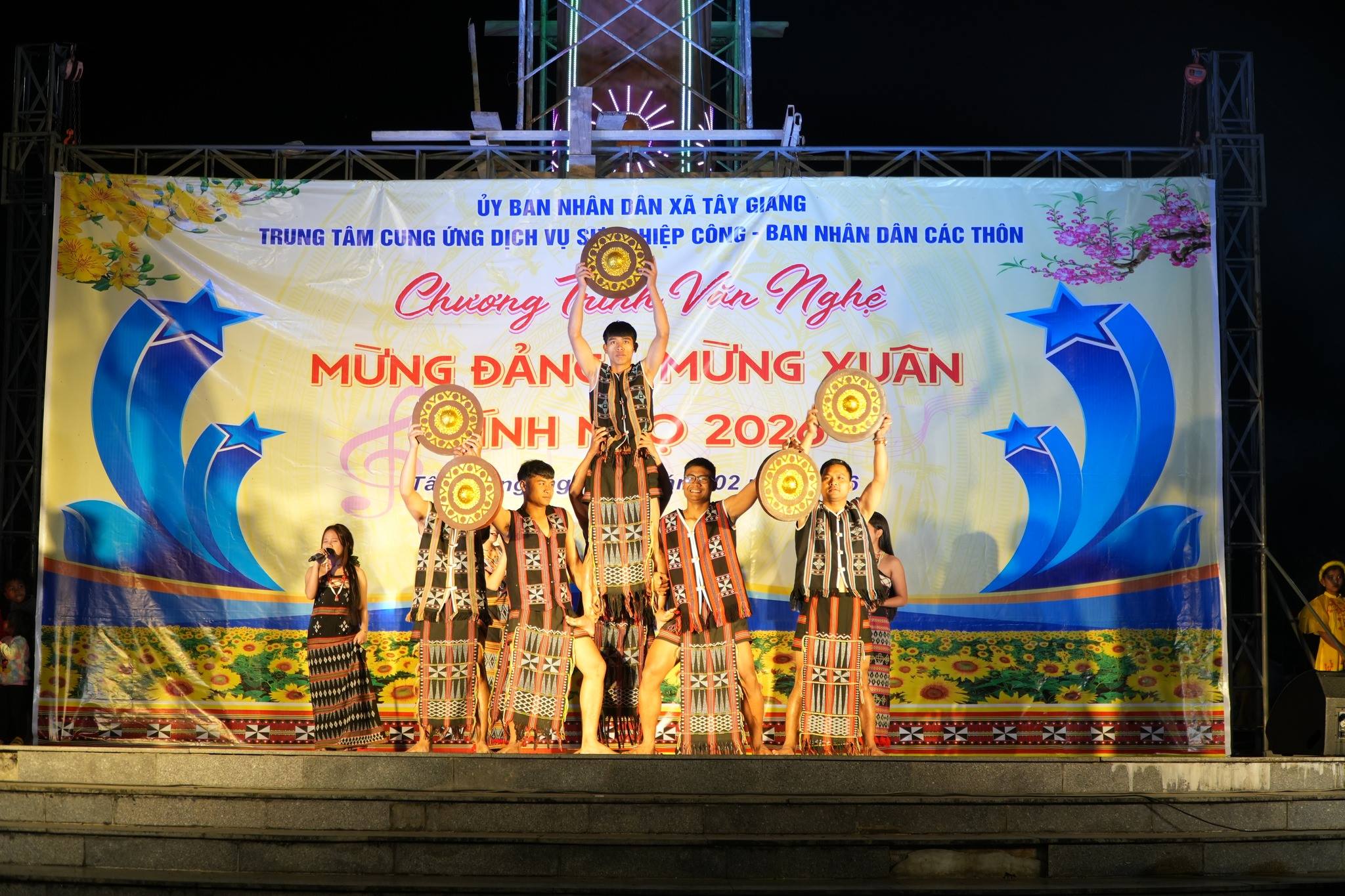 XÃ TÂY GIANG TỔ CHỨC THÀNH CÔNG CHƯƠNG TRÌNH VĂN NGHỆ “MỪNG ĐẢNG - MỪNG XUÂN BÍNH NGỌ 2026”