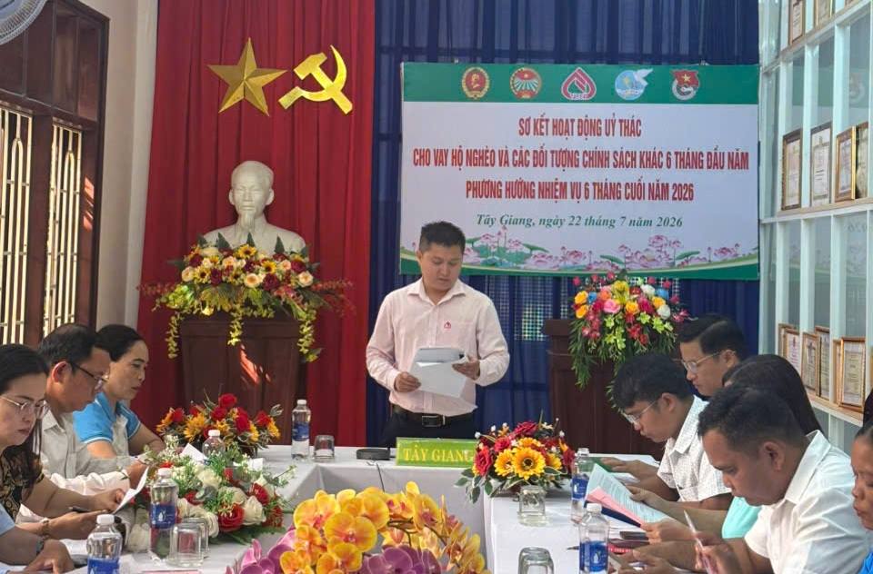 Phòng Giao dịch Ngân hàng Chính sách xã hội (NHCSXH) Tây Giang Đánh giá hoạt động ủy thác cho vay hộ nghèo và đối tượng chính sách