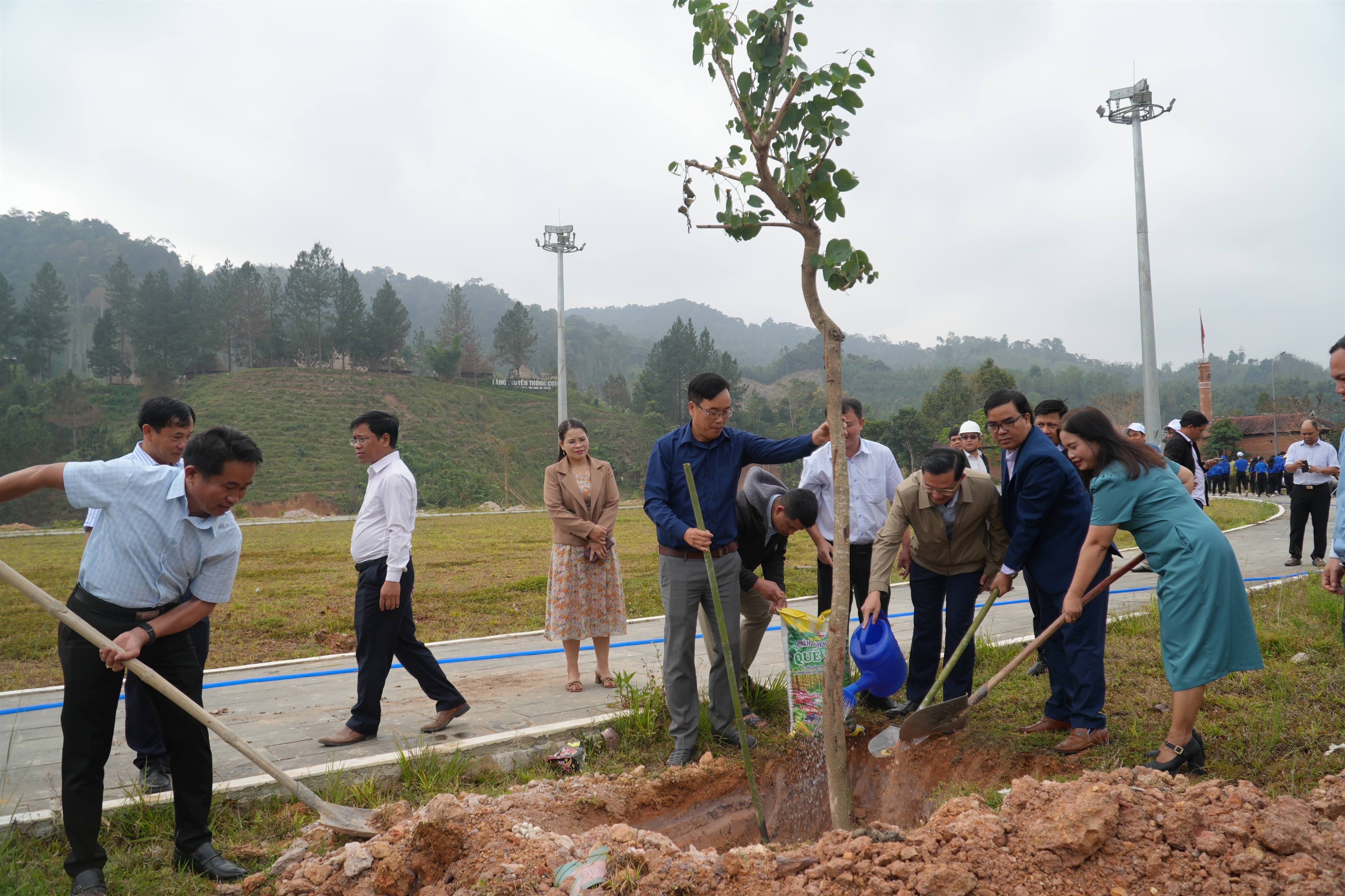 Ra quân “Tết trồng cây” năm 2026