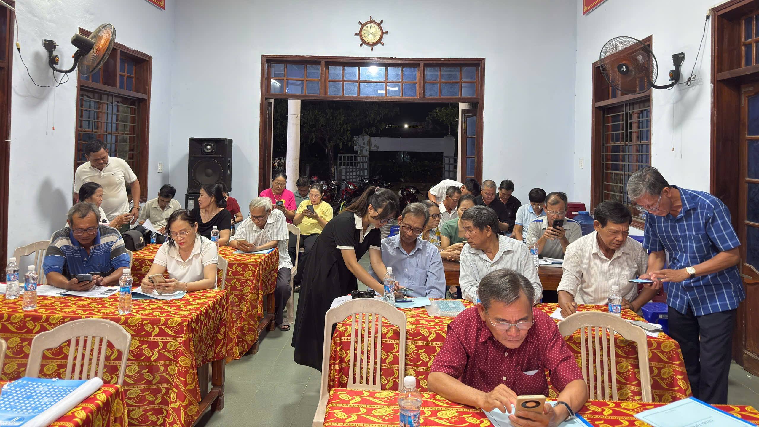 Bàn Thạch tập huấn kỹ năng số, hướng dẫn người dân sử dụng các nền tảng số