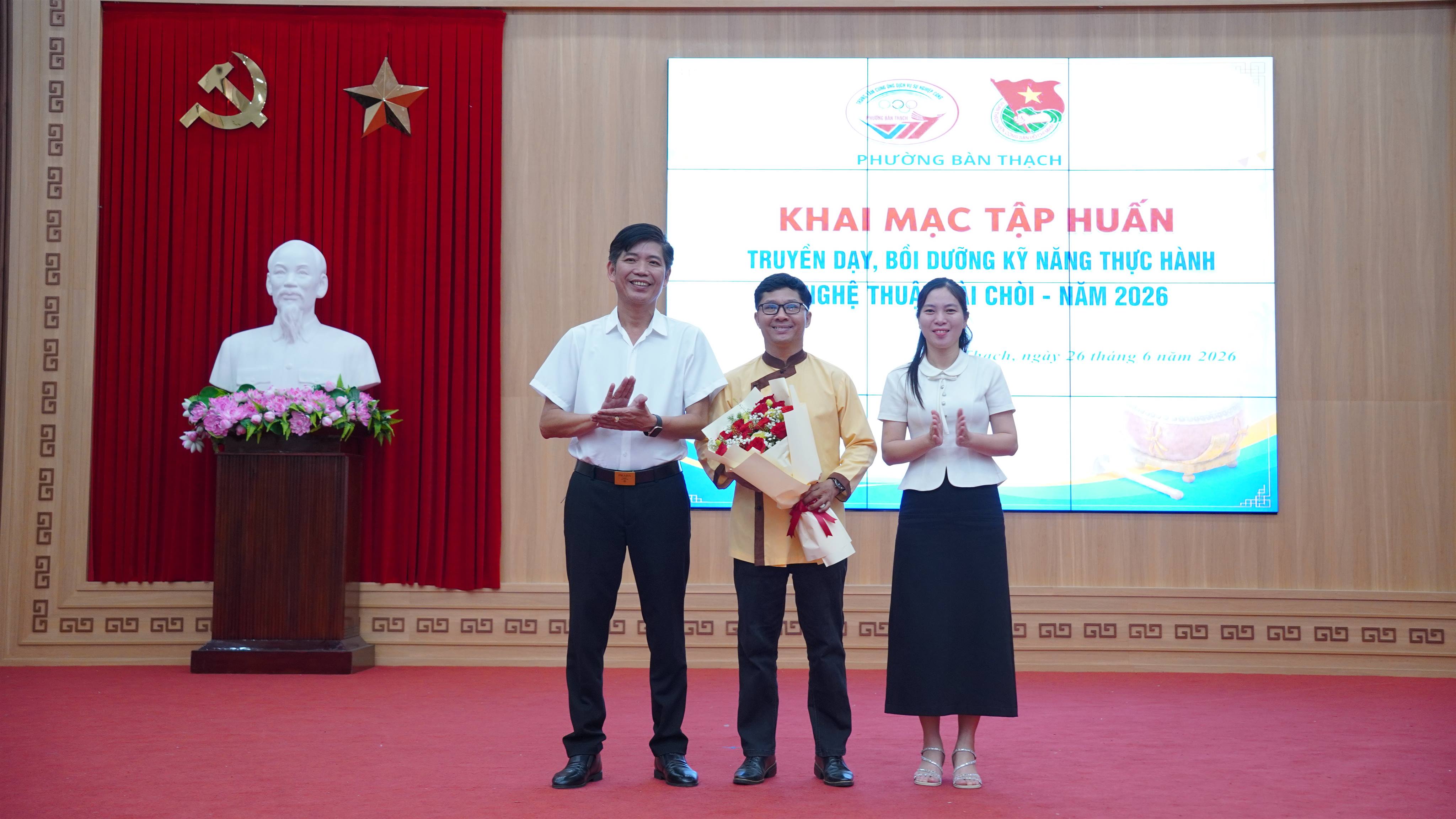 Khai mạc lớp tập huấn nâng cao kỹ năng hô hát dân ca bài chòi năm 2026