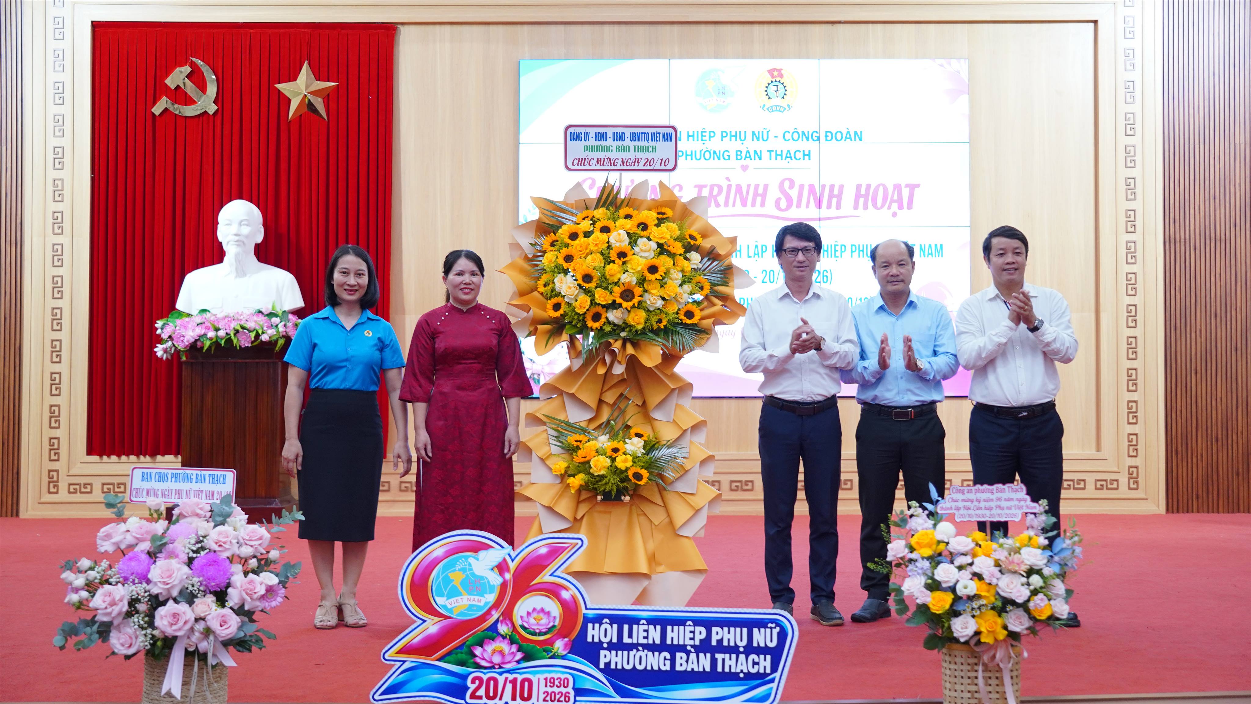 Hội LHPN phường Bàn Thạch tôn vinh 20 gương phụ nữ tiêu biểu