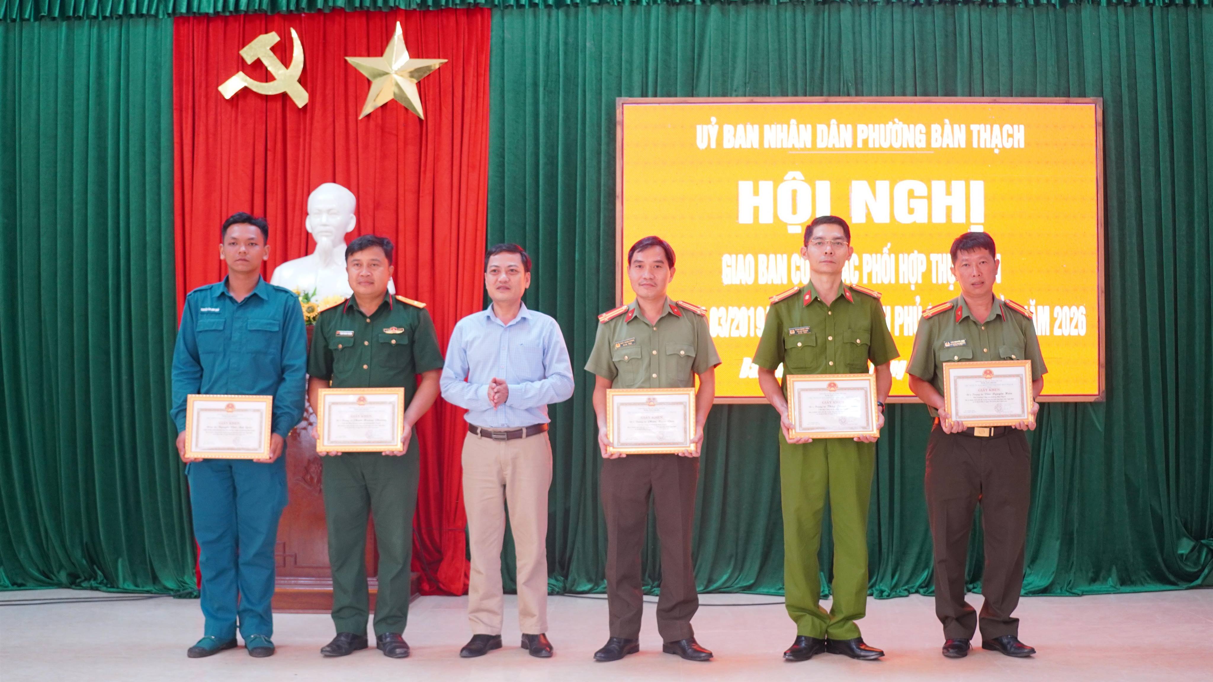 Tăng cường phối hợp giữa Công an và Ban Chỉ huy Quân sự, giữ vững an ninh chính trị, trật tự an toàn xã hội