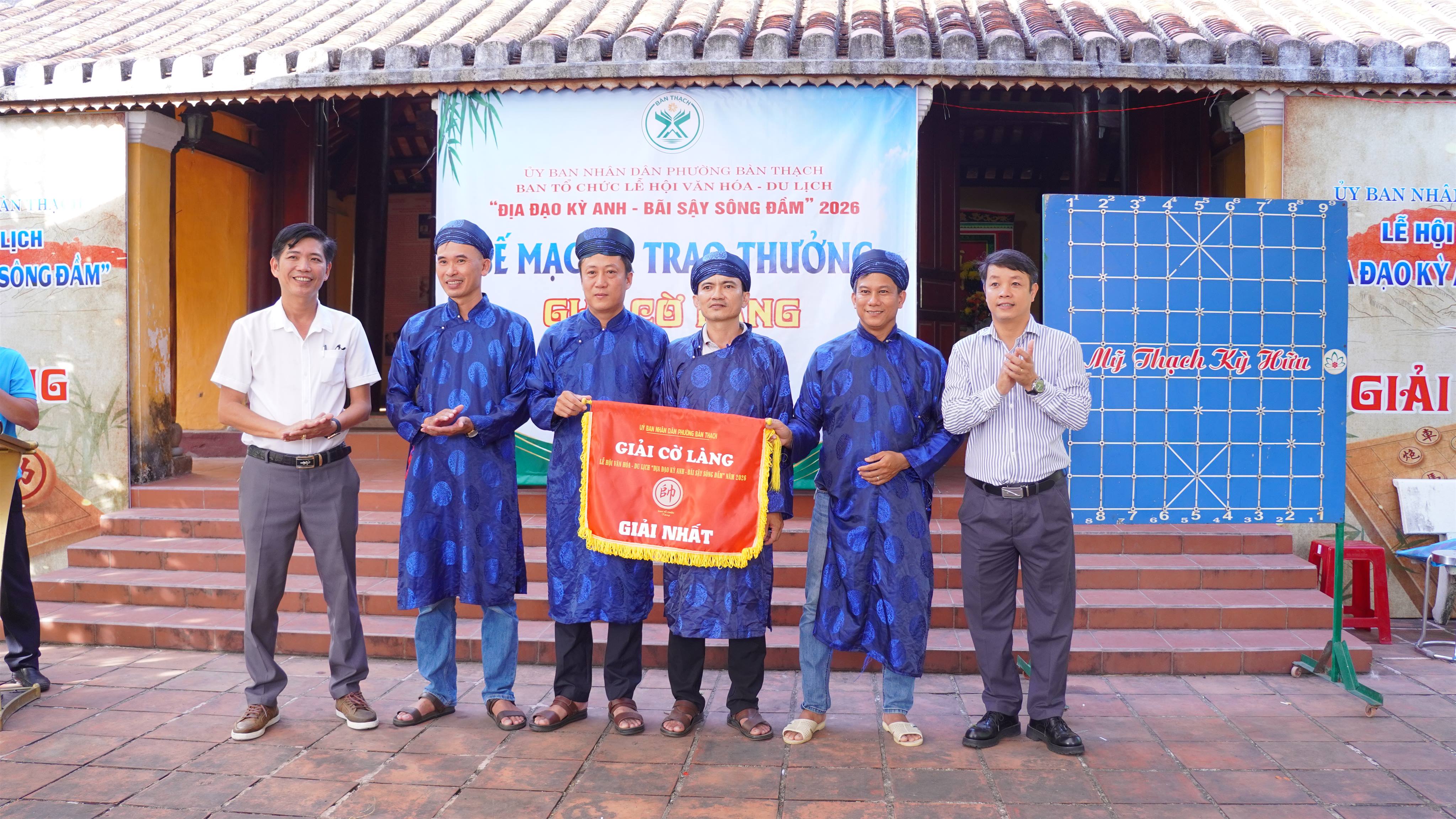 Tổ dân phố Thạch Tân vô địch Giải Cờ làng năm 2026