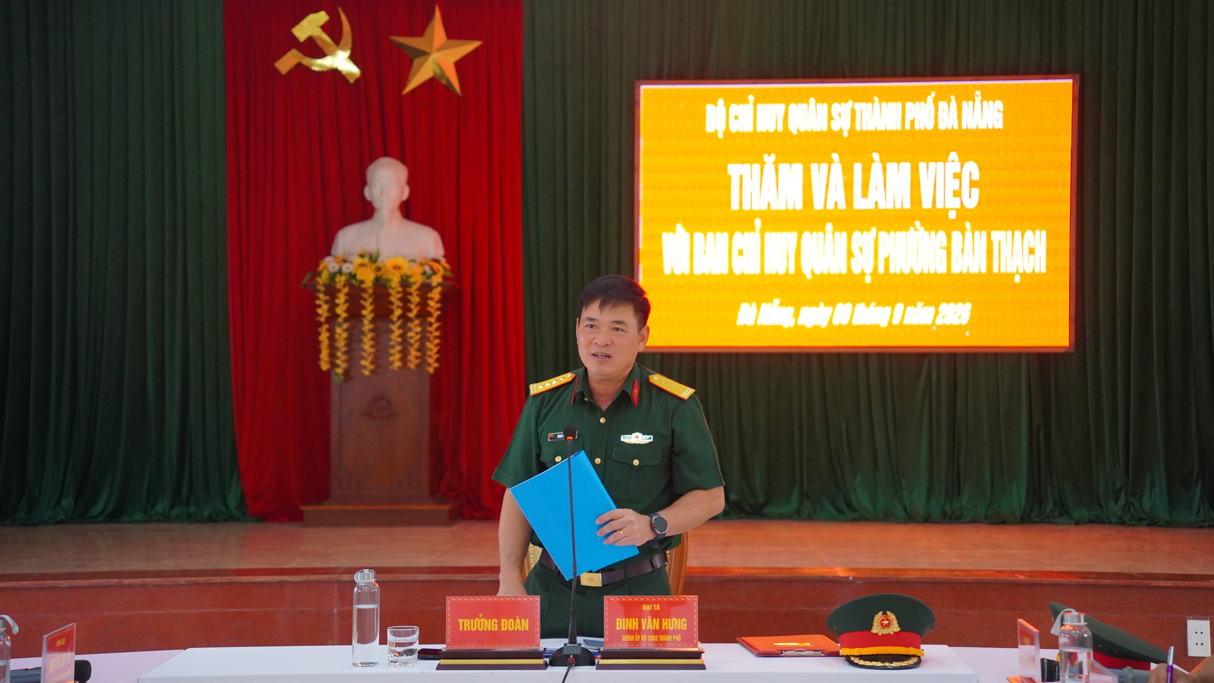 Bộ CHQS thành phố Đà Nẵng thăm, làm việc tại phường Bàn Thạch