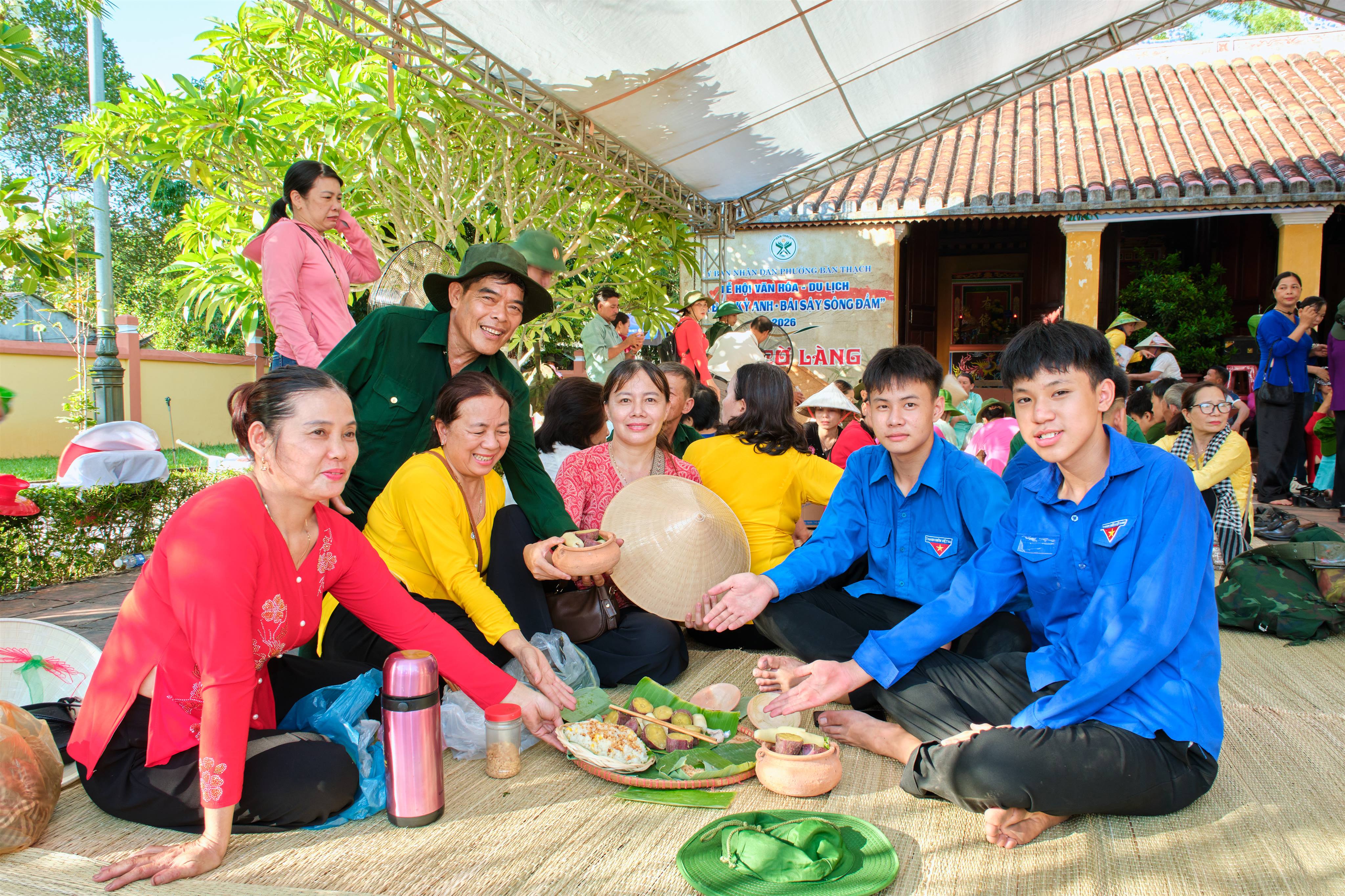 “Bữa cơm chiến sĩ” – Khi lịch sử được kể bằng trải nghiệm