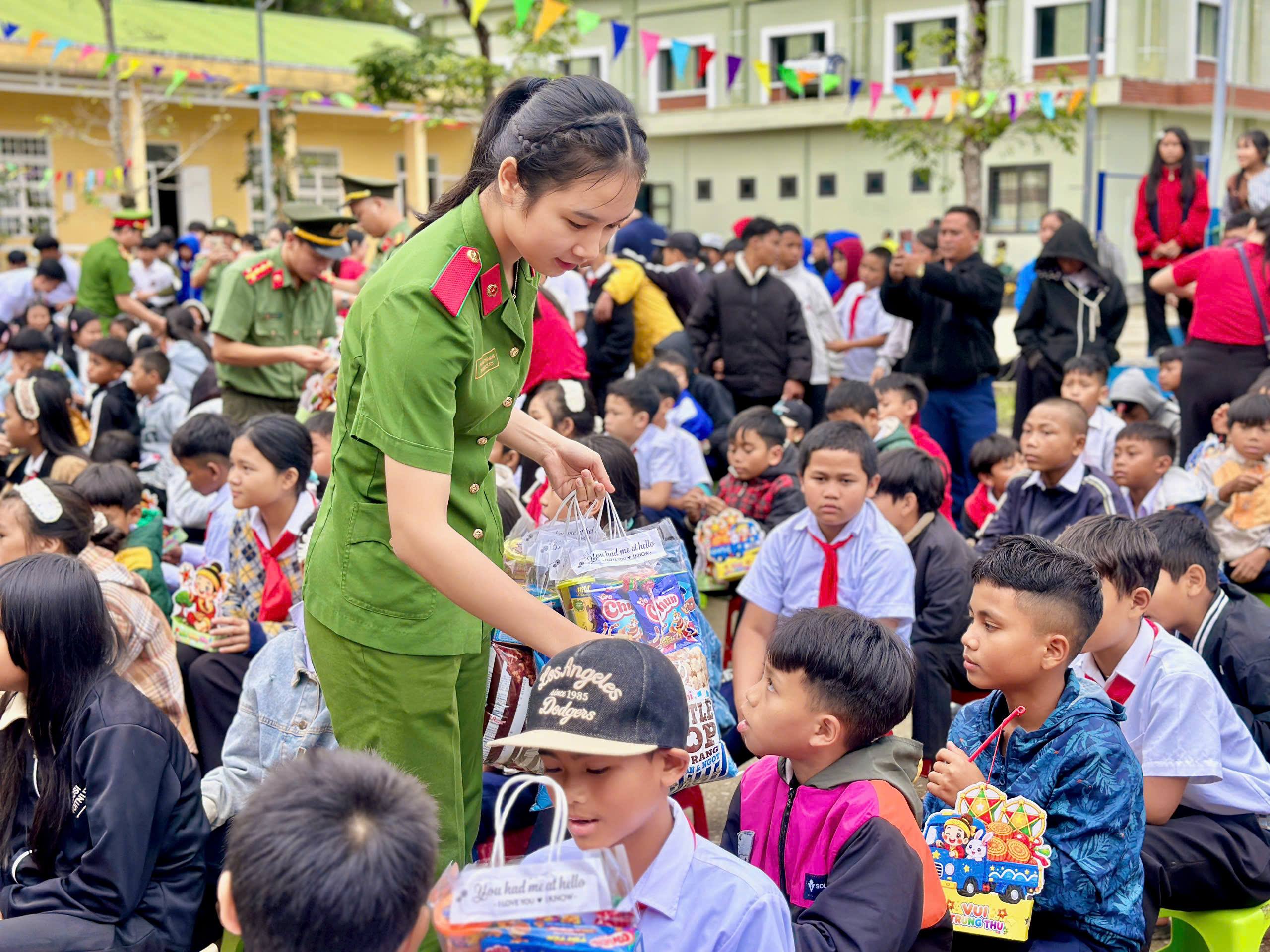 anh tin bai
