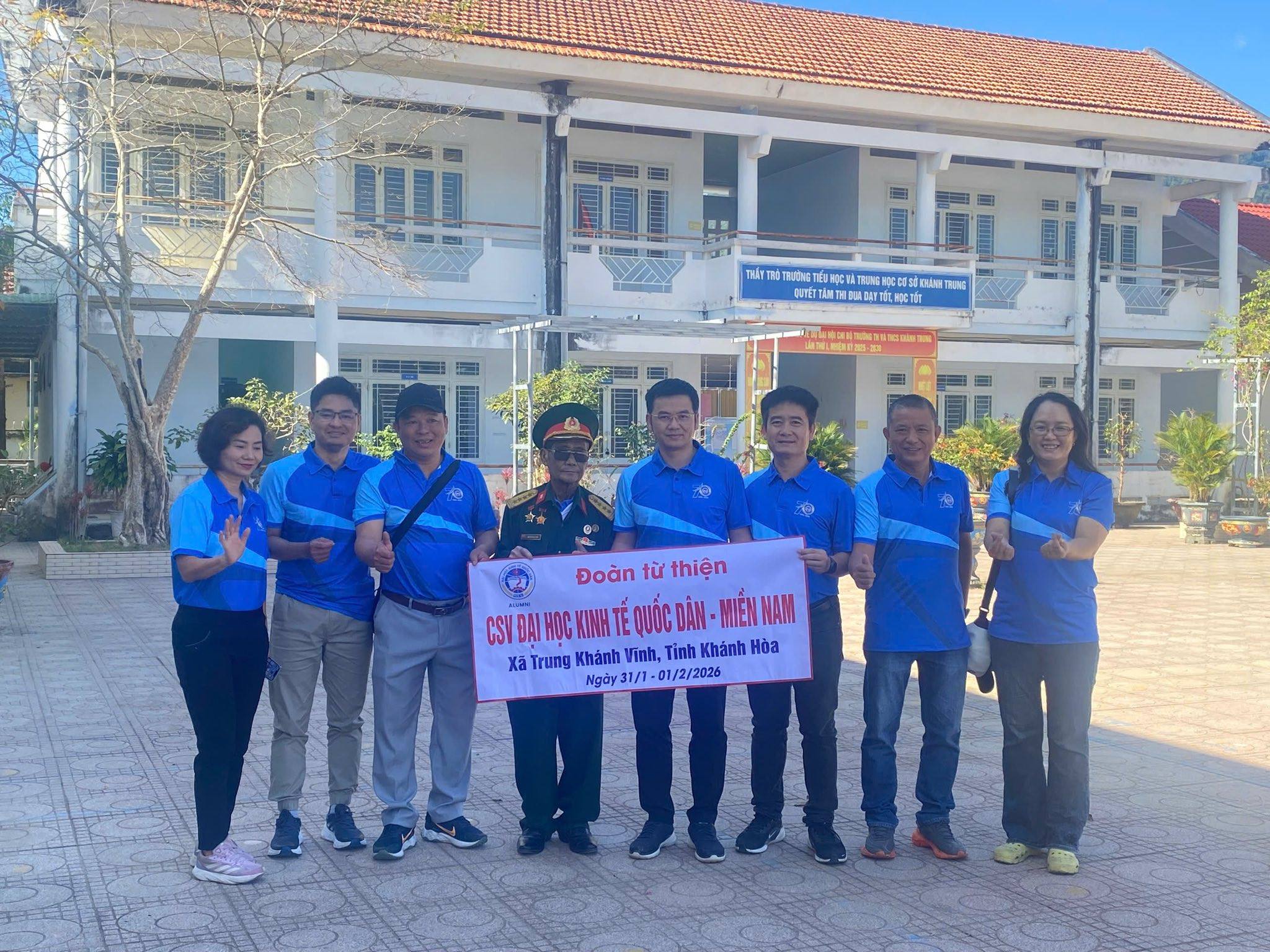 XUÂN YÊU THƯƠNG – HÀNH TRÌNH SẺ CHIA CỦA CỰU SINH VIÊN NEU KHU VỰC PHÍA NAM TẠI KHÁNH HÒA