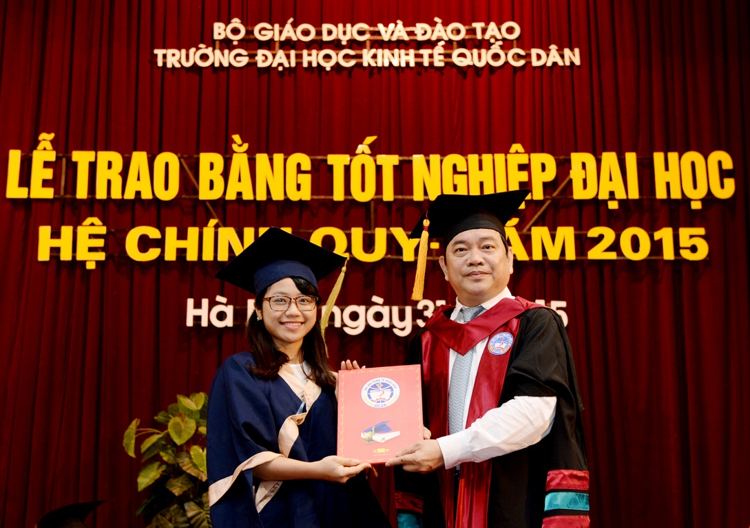Lễ khai giảng Nghiên cứu sinh khóa 36 và Lễ trao bằng Tiến sĩ năm 2015