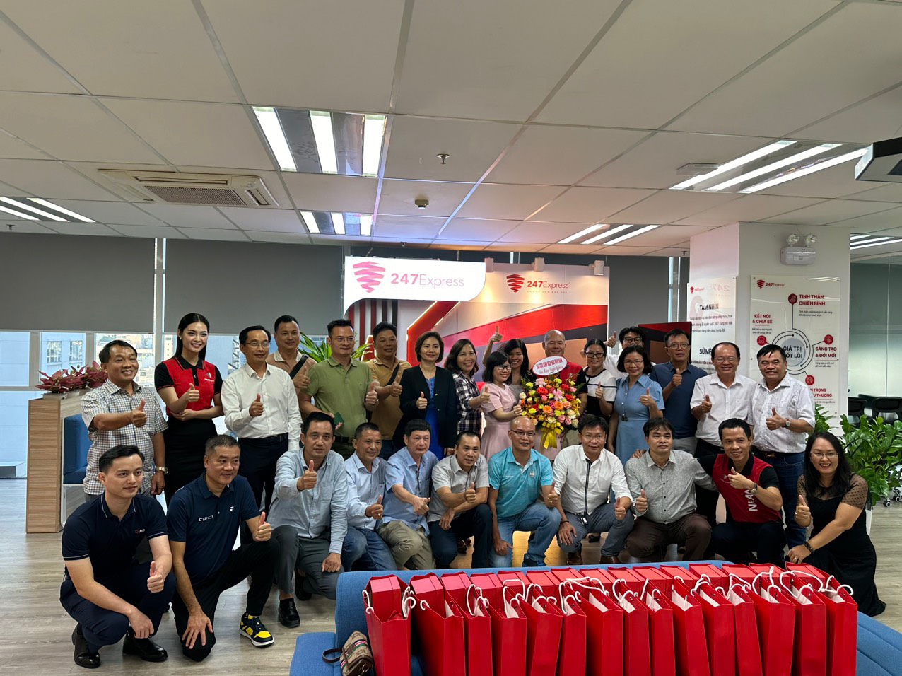 Chương trình Thăm Doanh nghiệp Thành viên Công ty Cổ phần HAI BỐN BẢY với Chủ đề: “CHUYỂN ĐỔI SỐ” Thành Công Tốt Đẹp