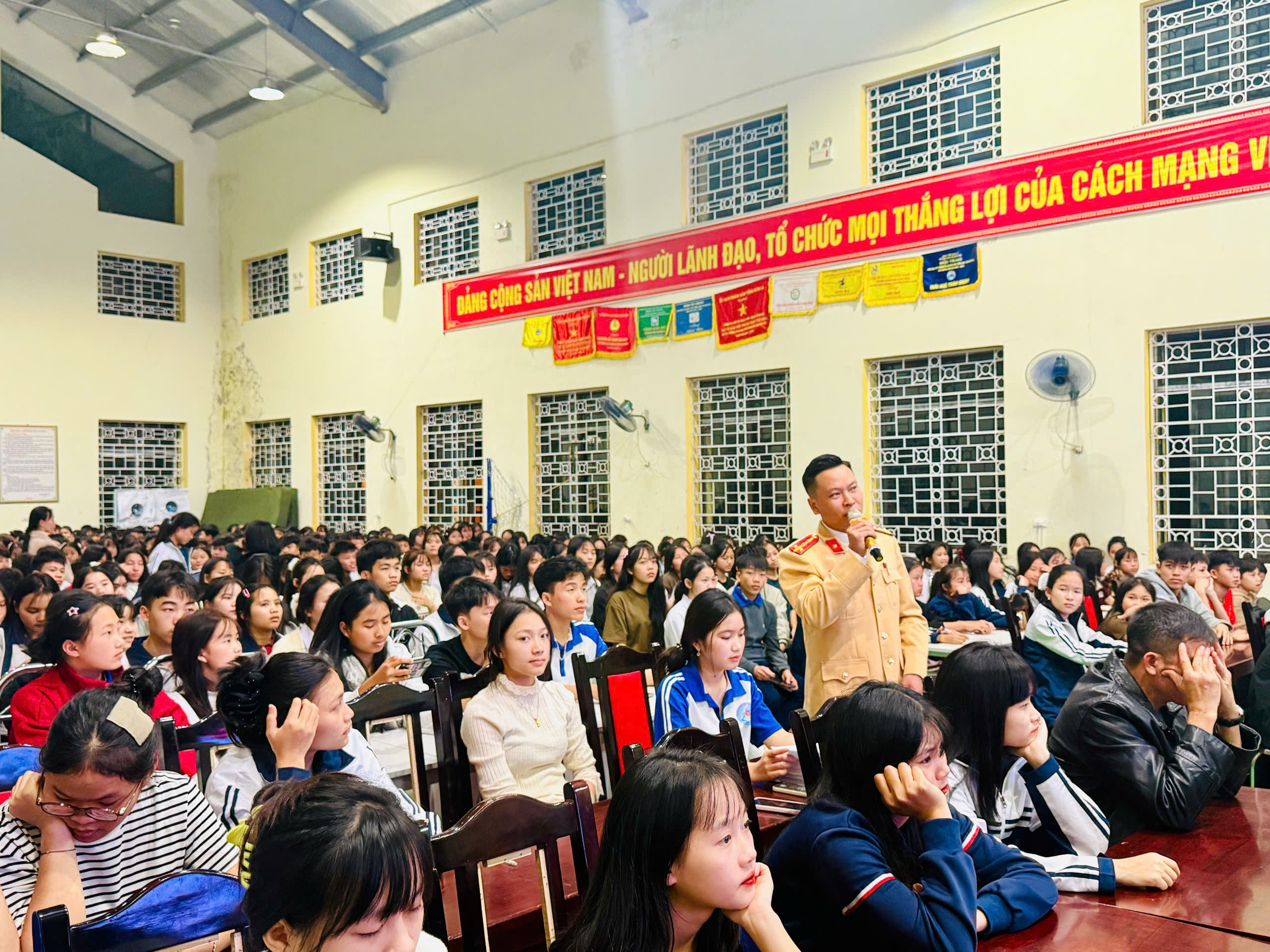 anh tin bai
