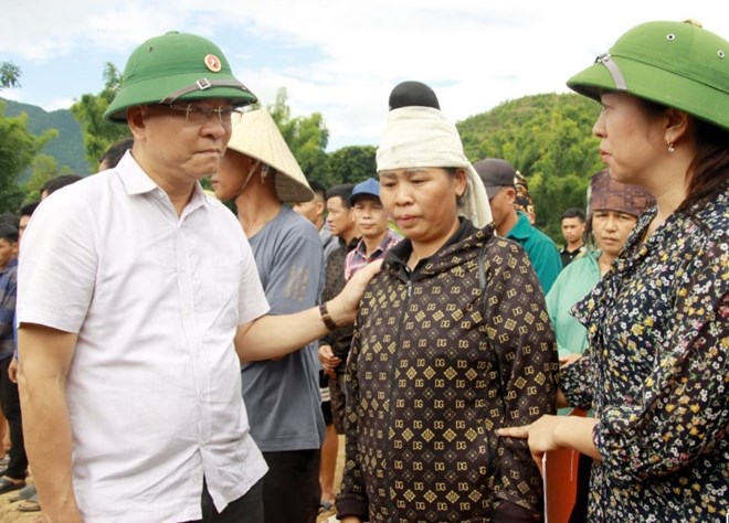 Phó Thủ tướng Lê Thành Long kiểm tra việc khắc phục hậu quả mưa lũ ở Sơn La