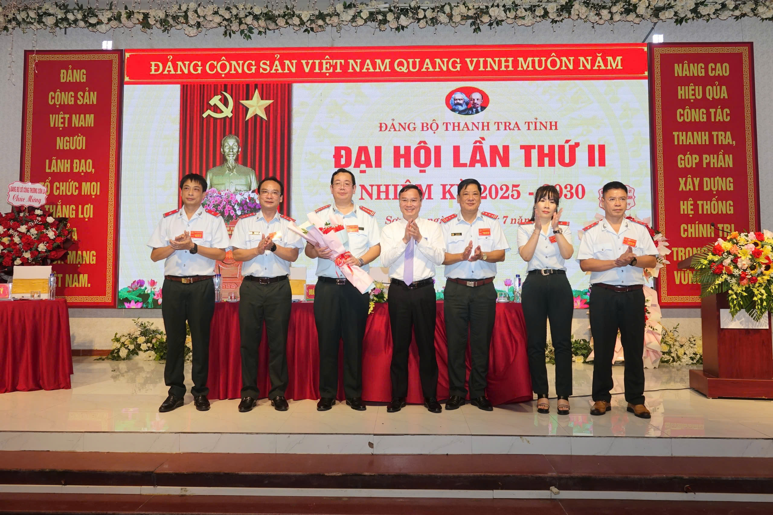 anh tin bai