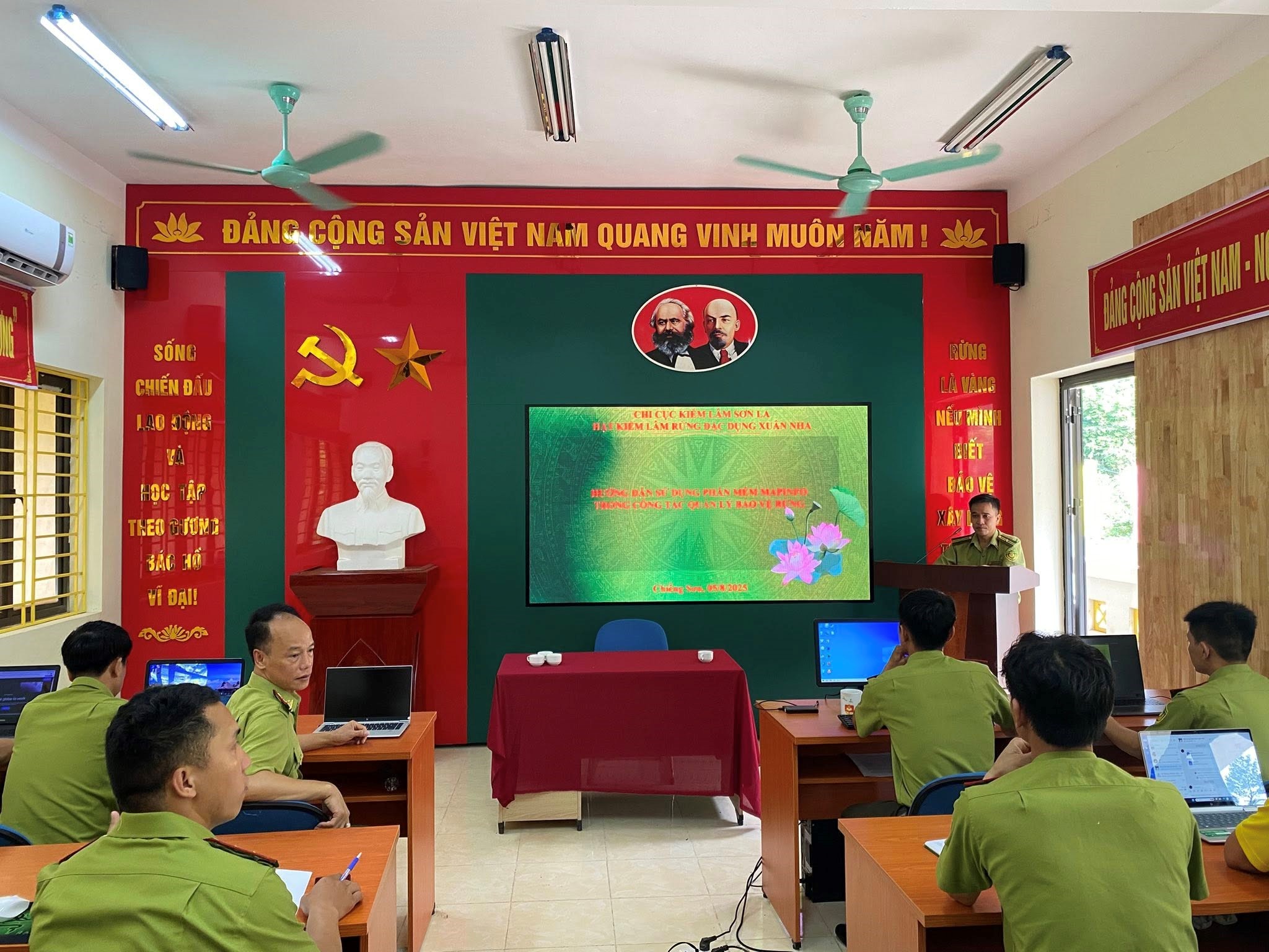 anh tin bai