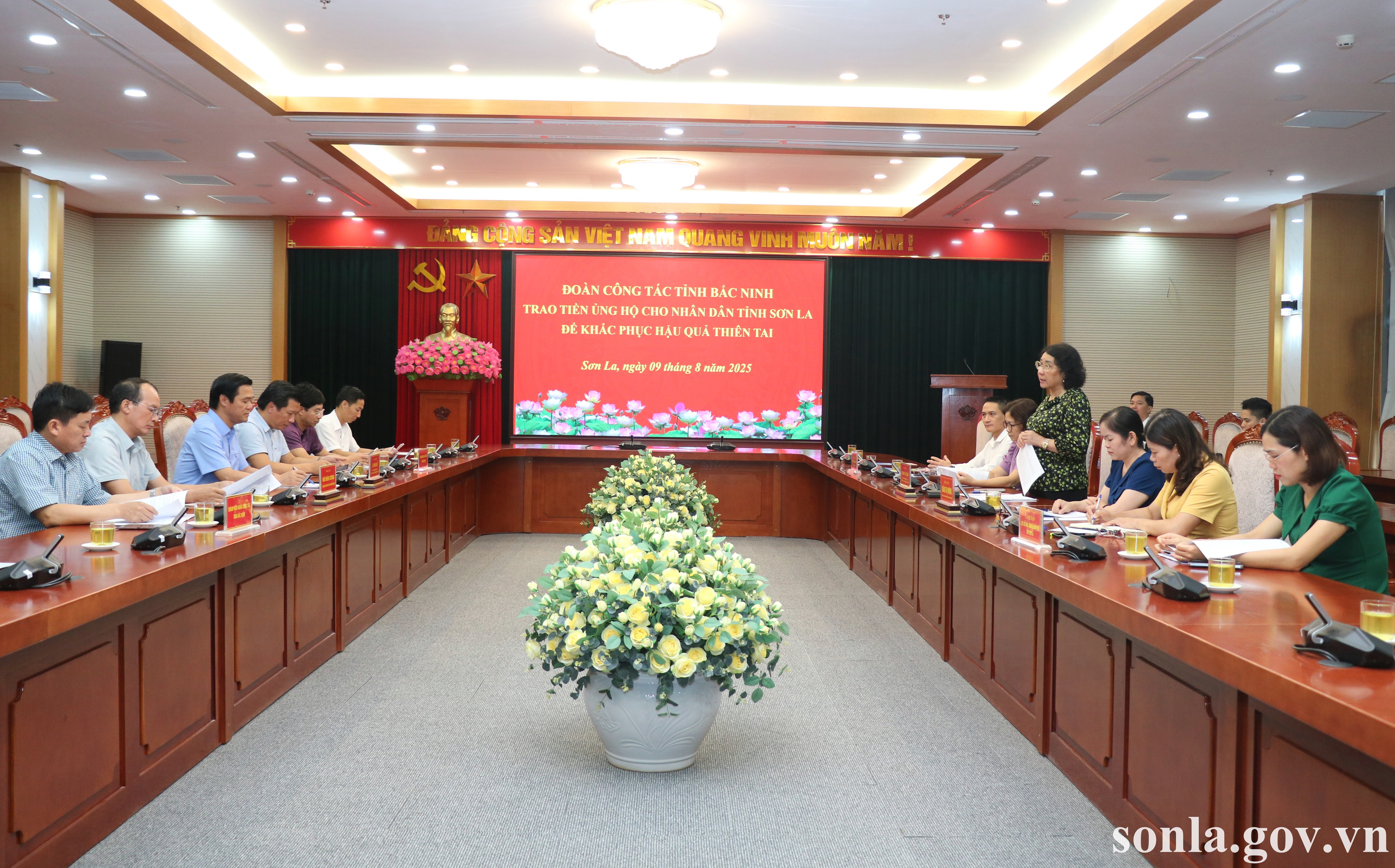 anh tin bai
