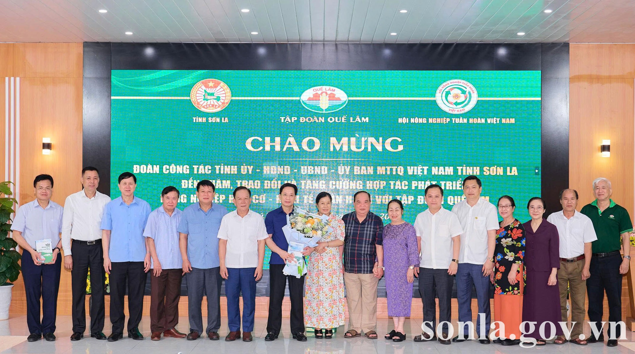 anh tin bai