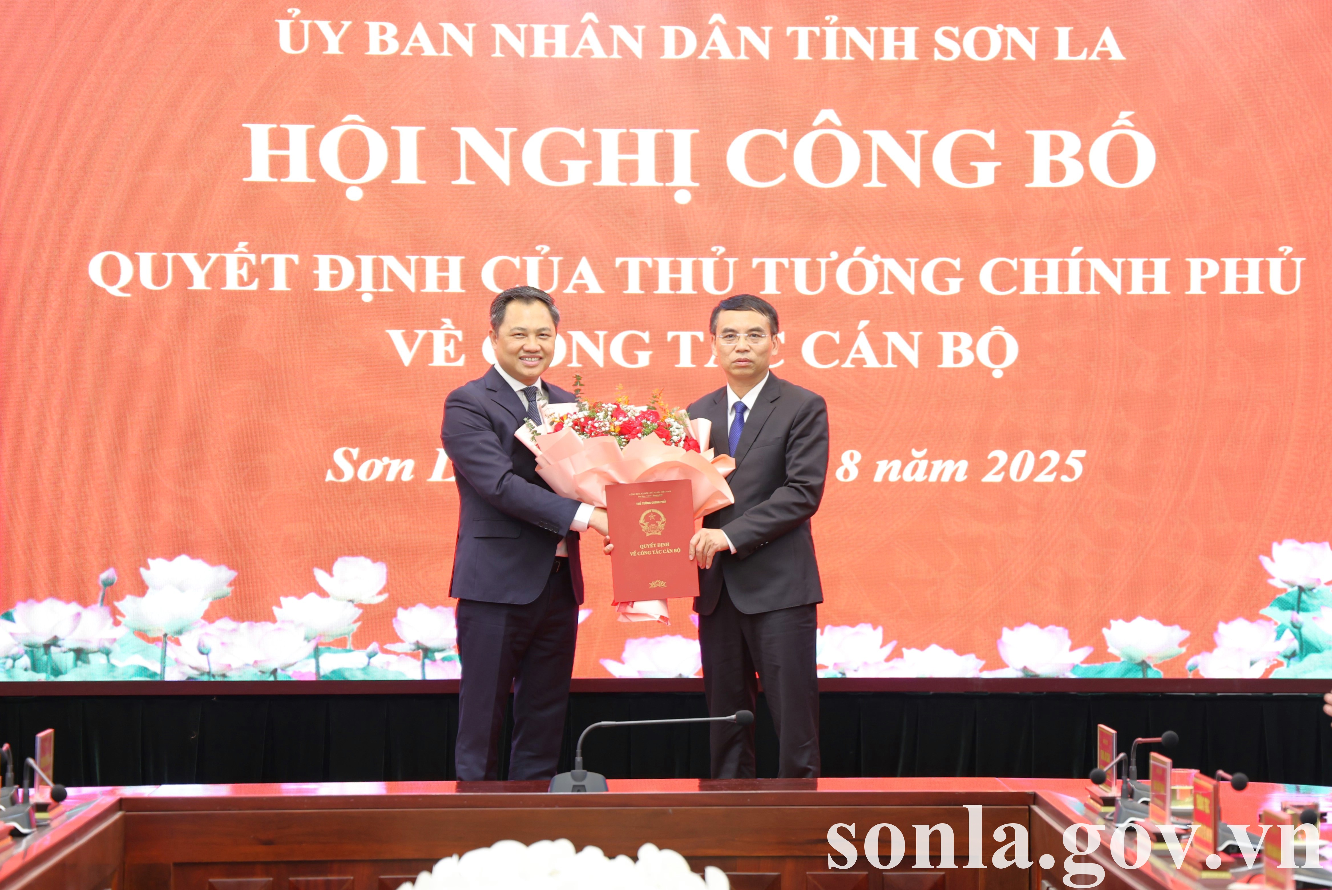 anh tin bai