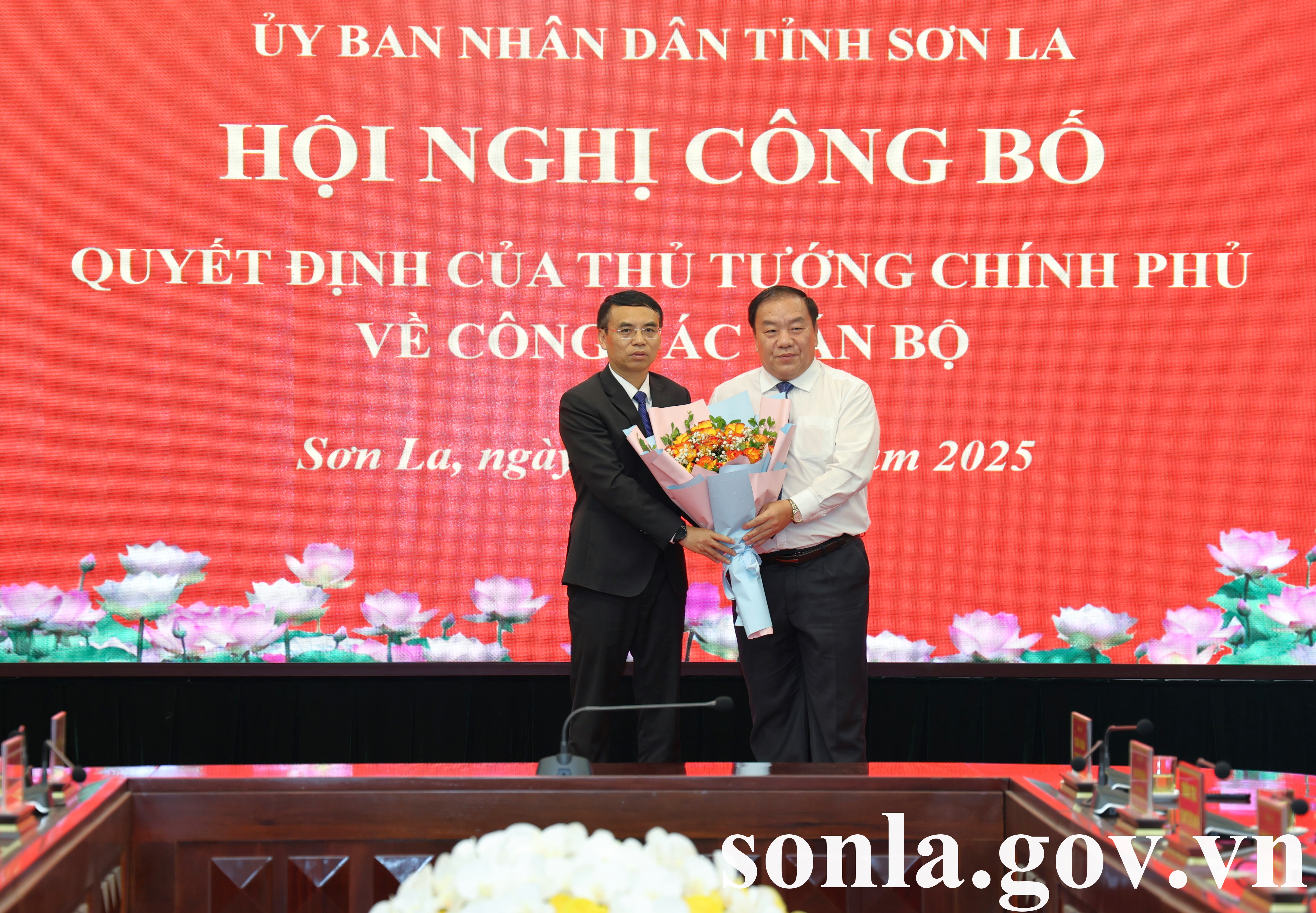 anh tin bai