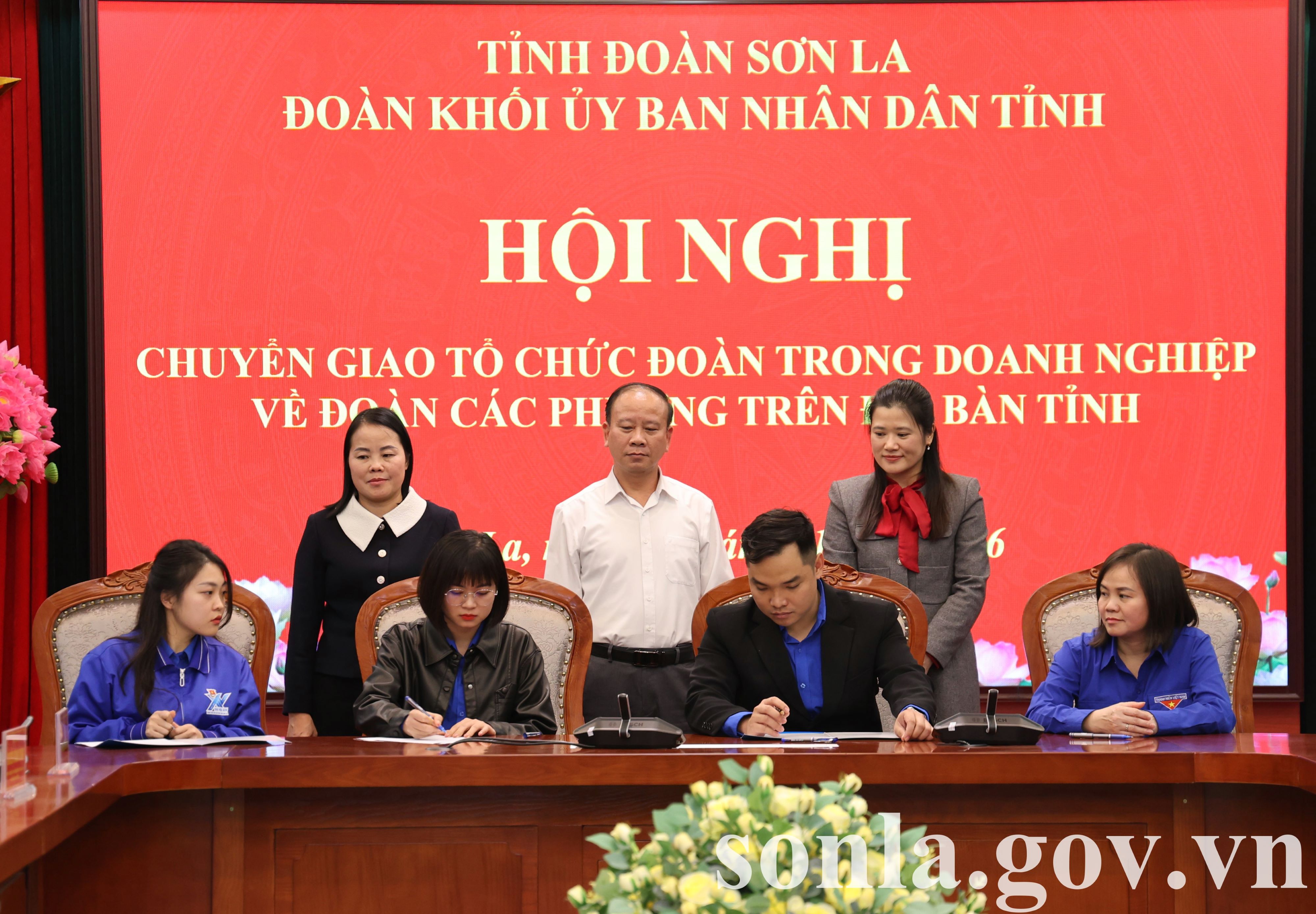 anh tin bai