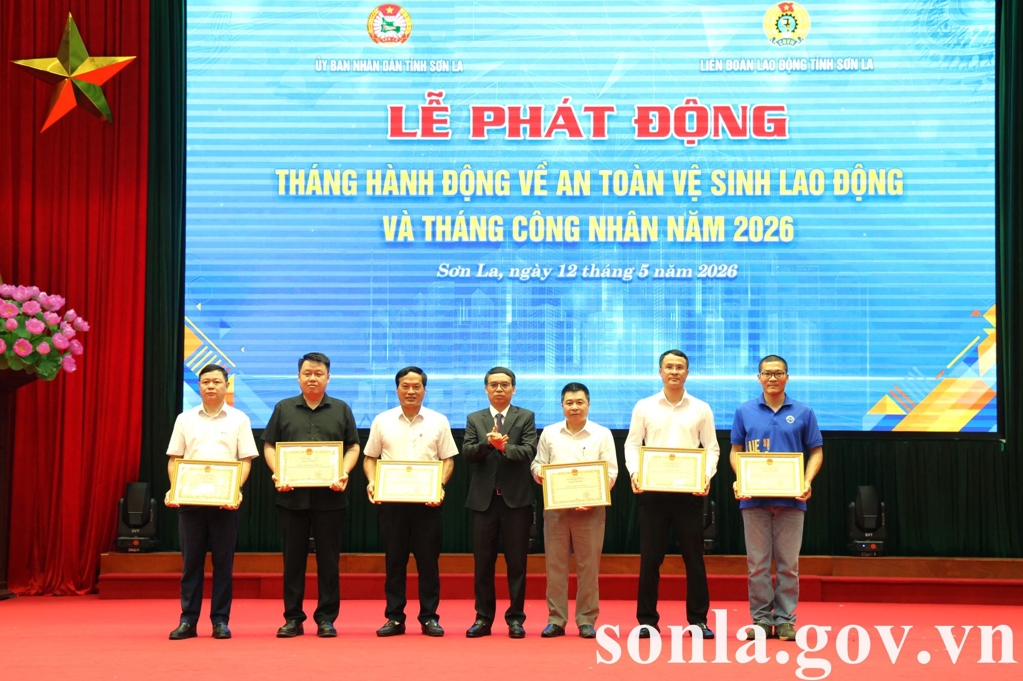 anh tin bai