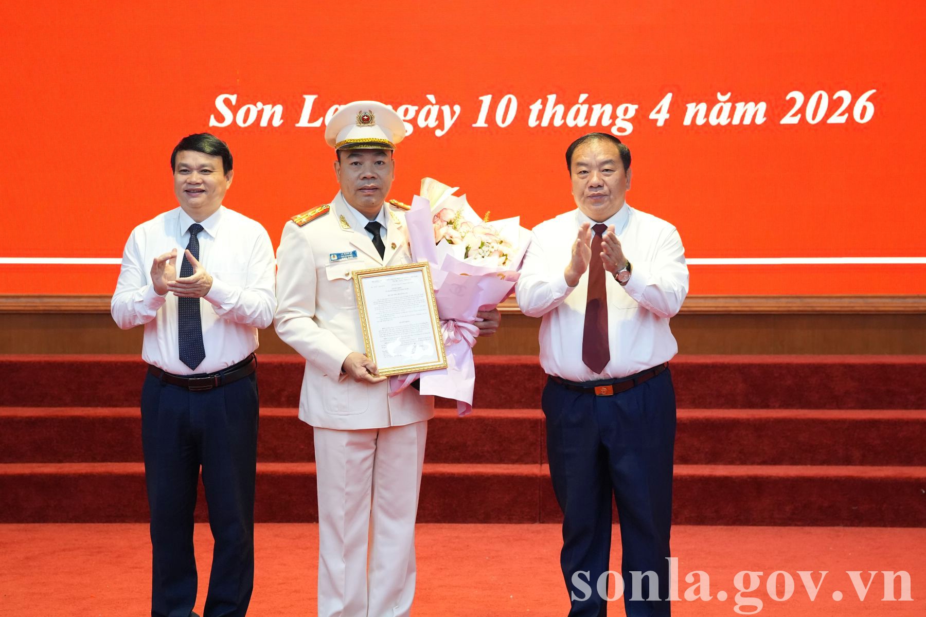 anh tin bai