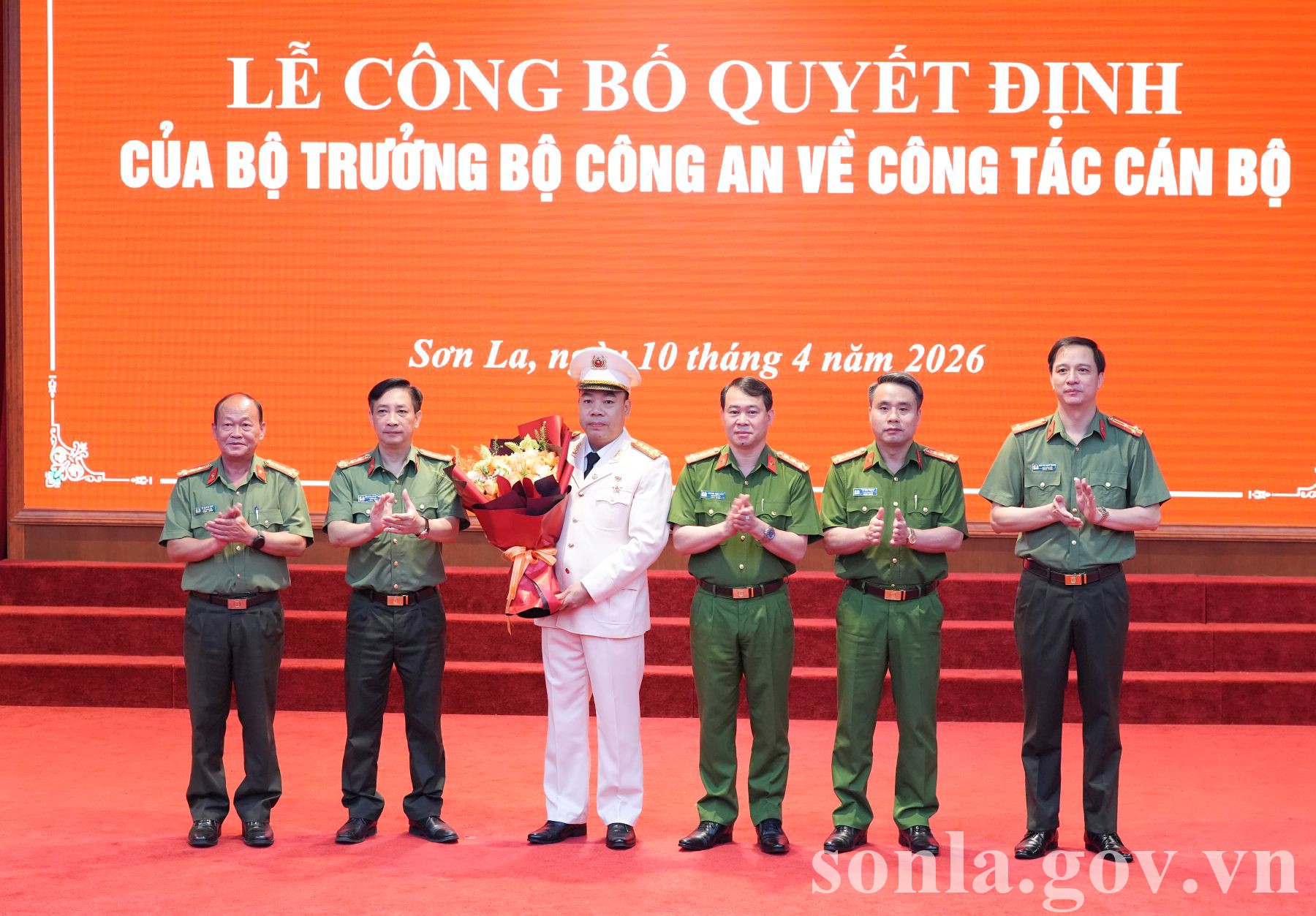 anh tin bai
