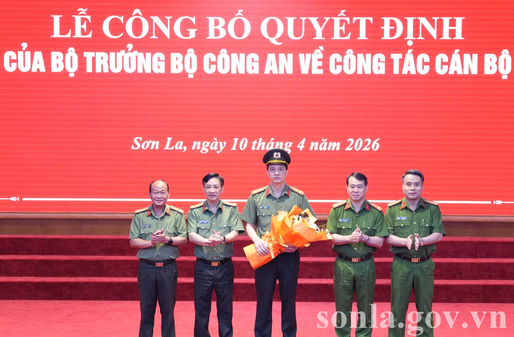 anh tin bai