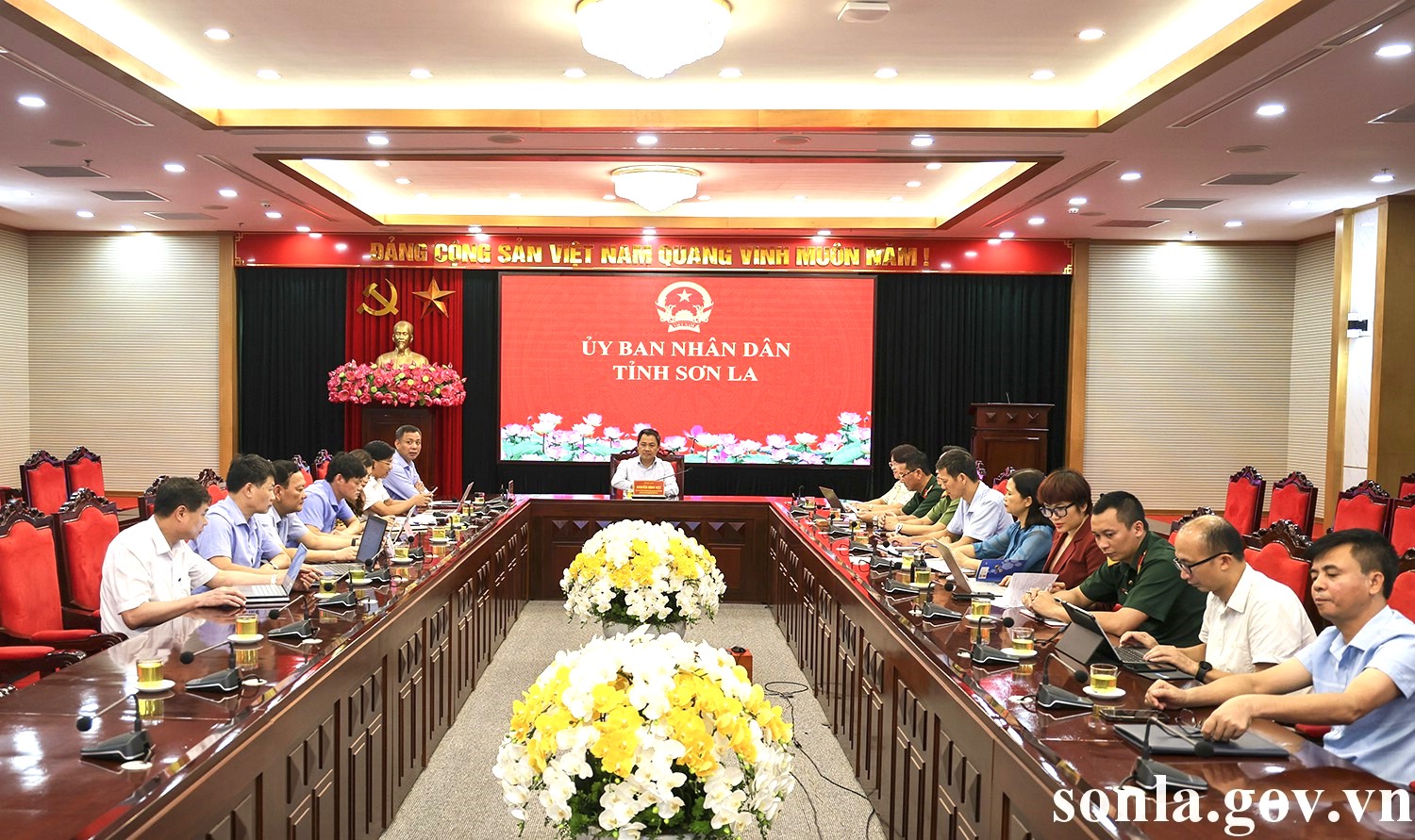 anh tin bai