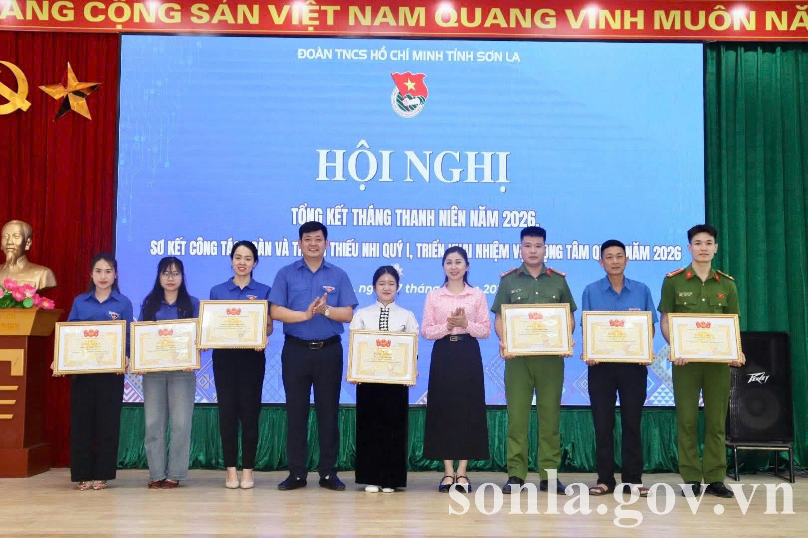 anh tin bai