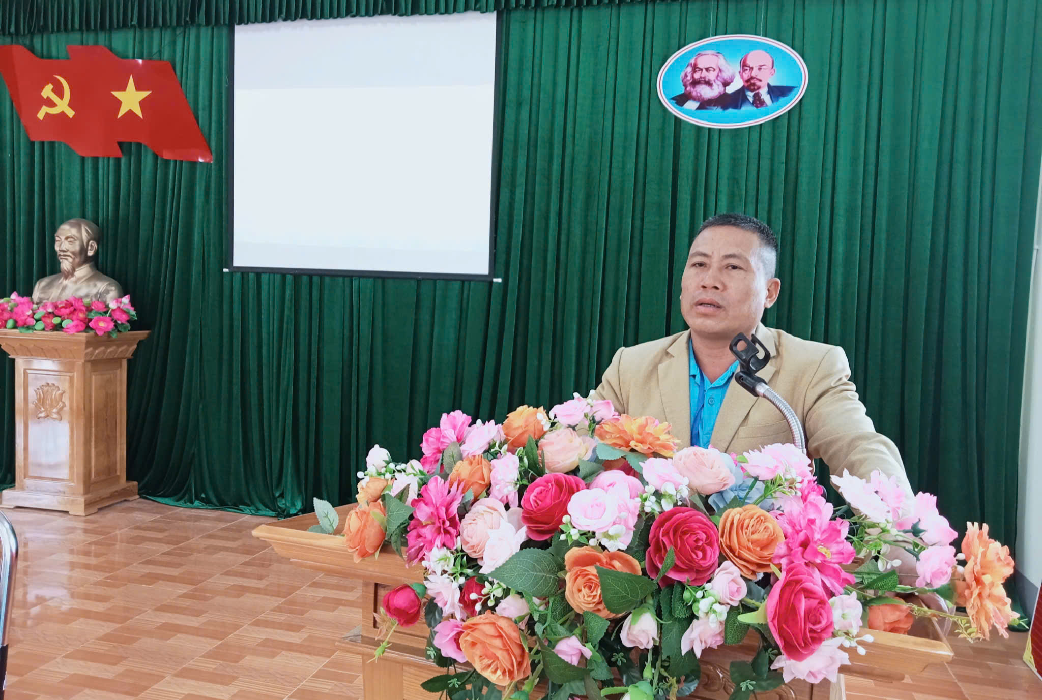 anh tin bai