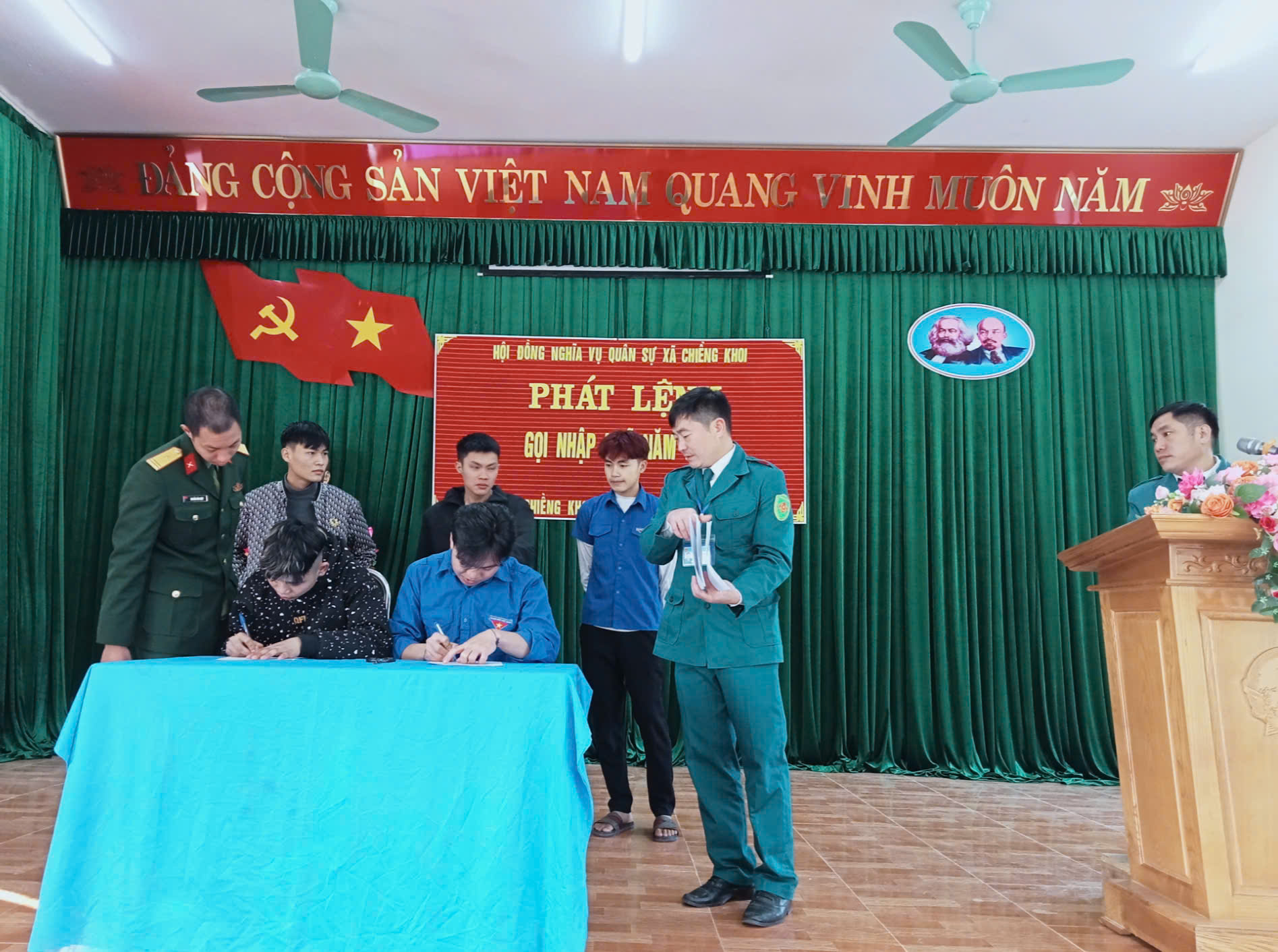 anh tin bai