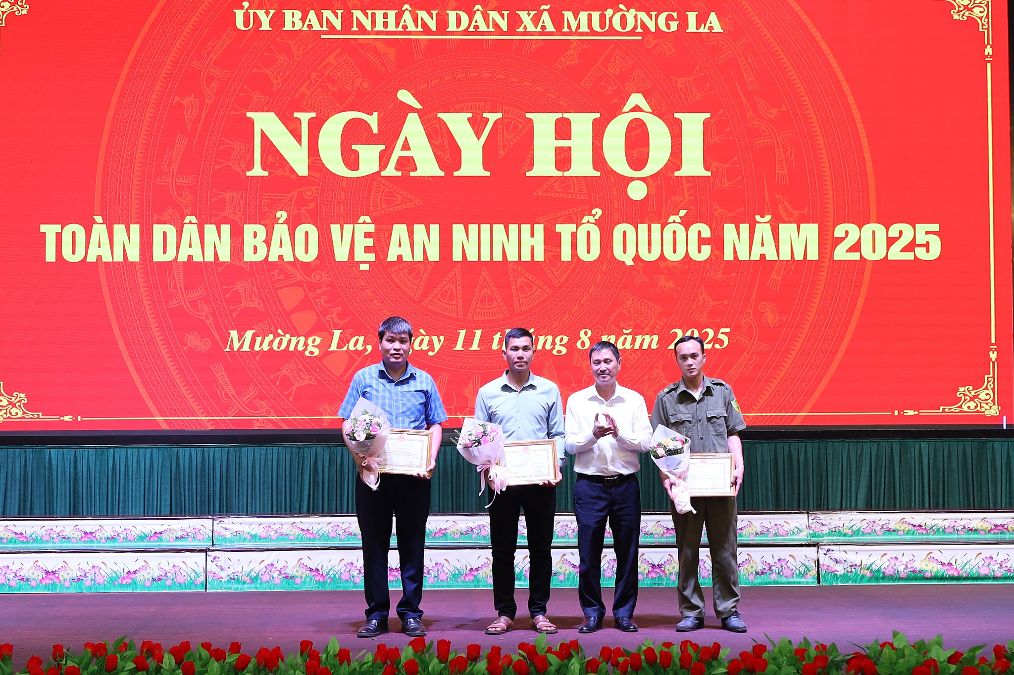 anh tin bai