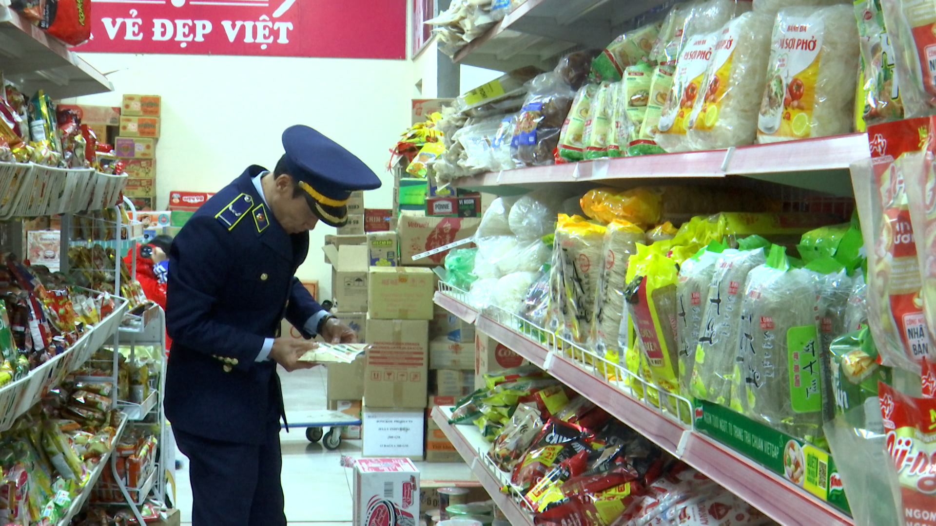 Đảm bảo an toàn thực phẩm trước, trong và sau Tết