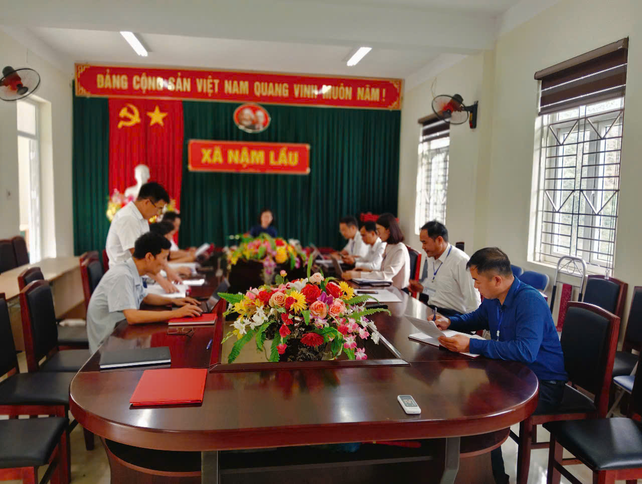 anh tin bai