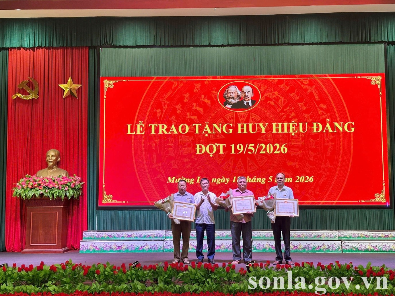 anh tin bai