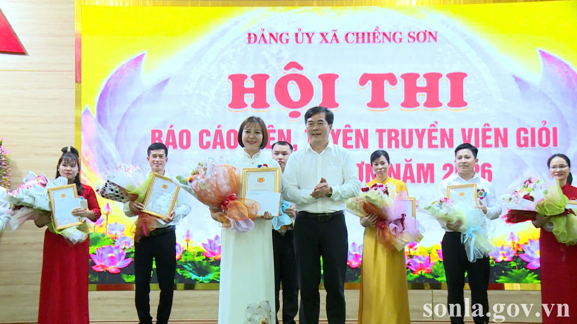 anh tin bai