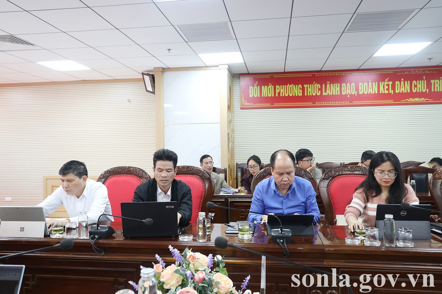 anh tin bai