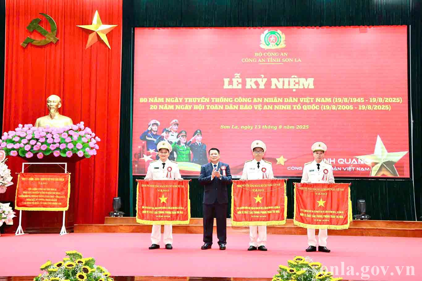anh tin bai