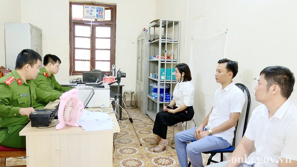 anh tin bai